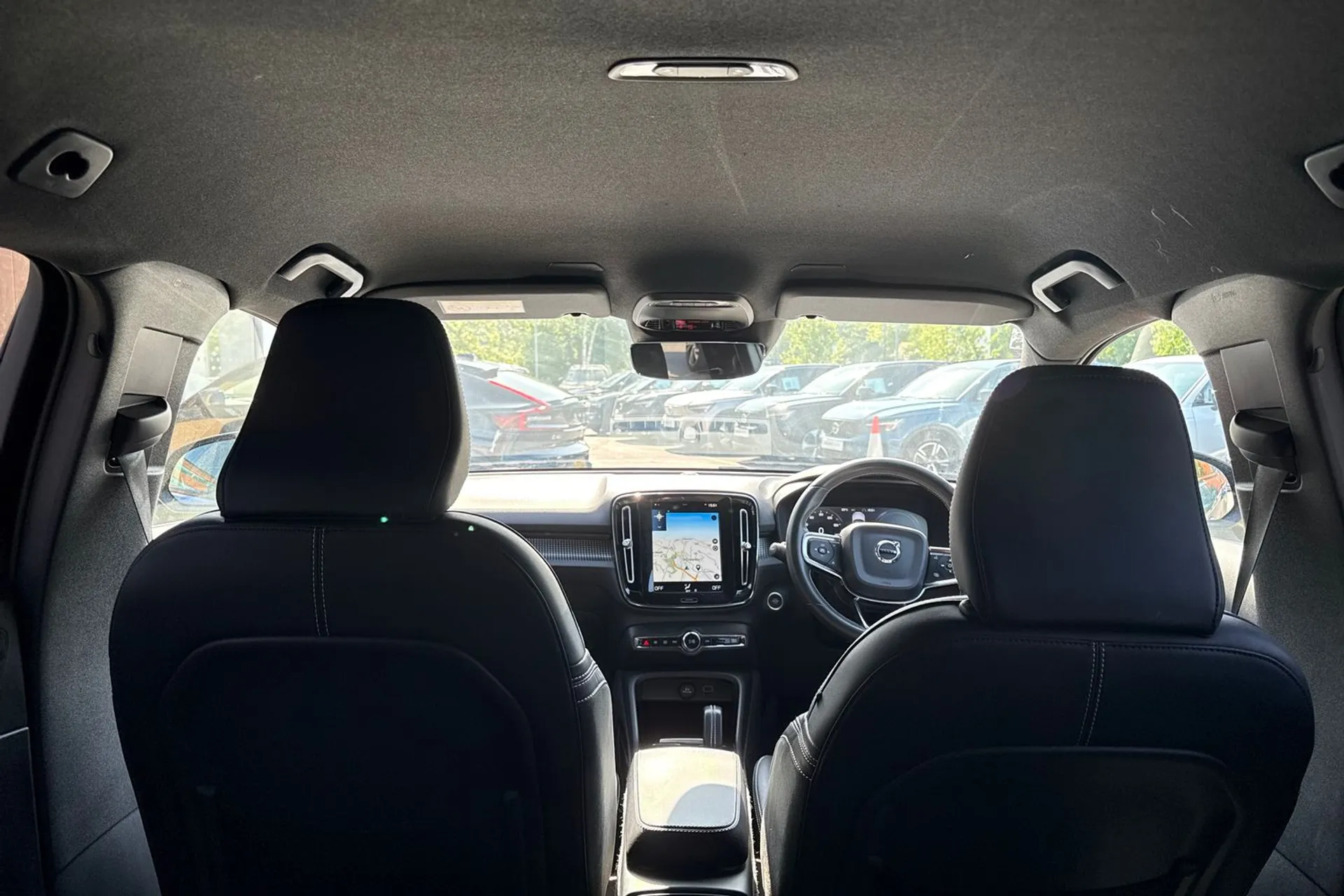 Volvo XC40 thumbnail image number 21
