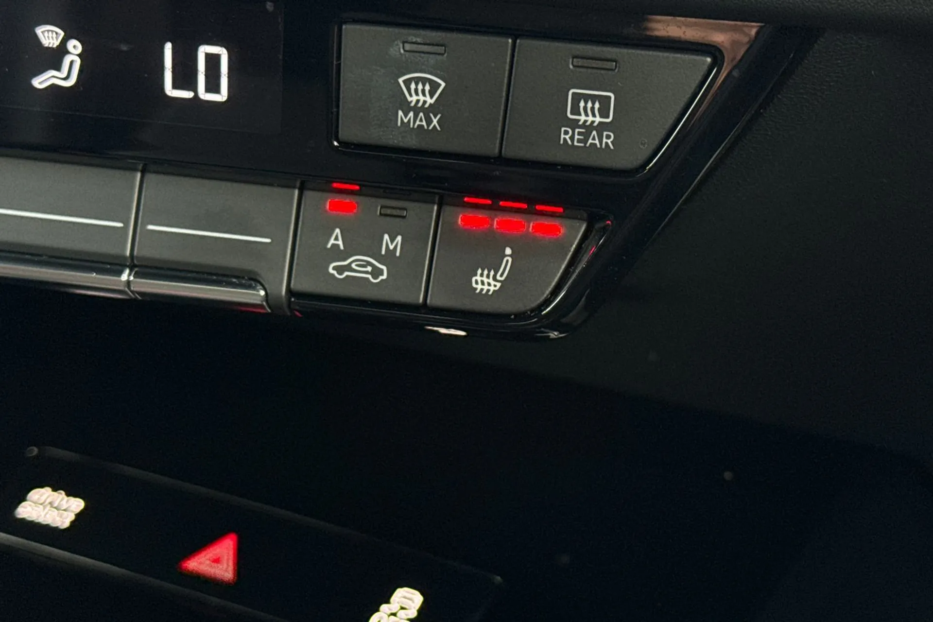 Audi Q4 thumbnail image number 30