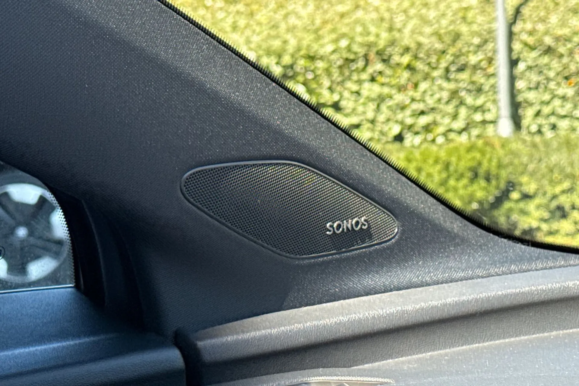 Audi Q4 thumbnail image number 21