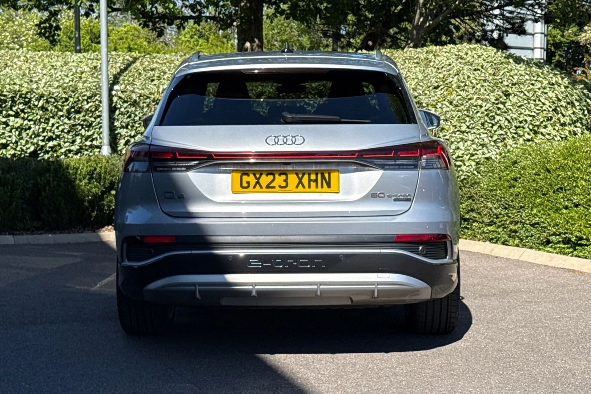 Audi Q4 thumbnail image number 13