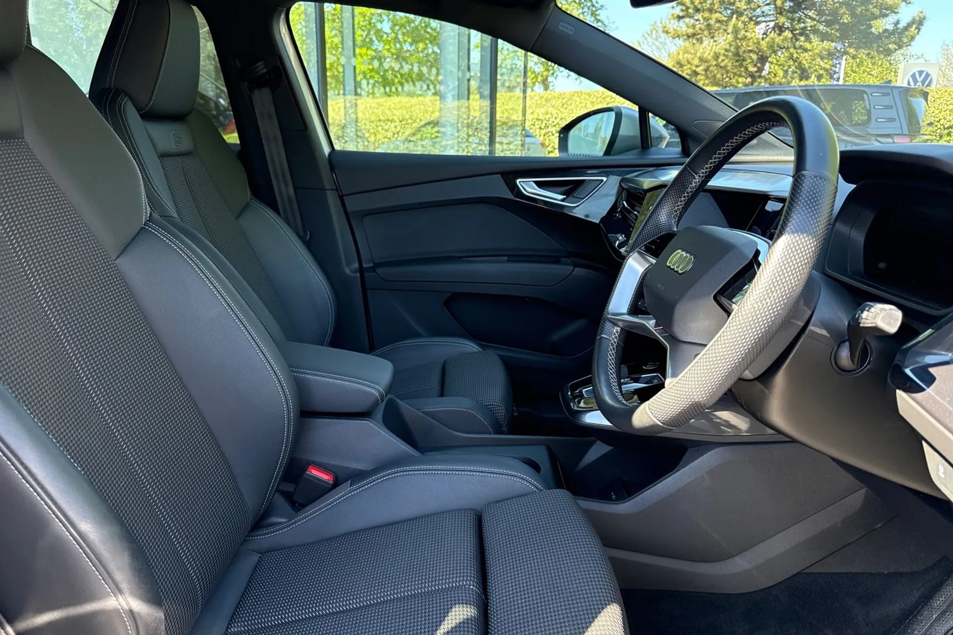 Audi Q4 thumbnail image number 46