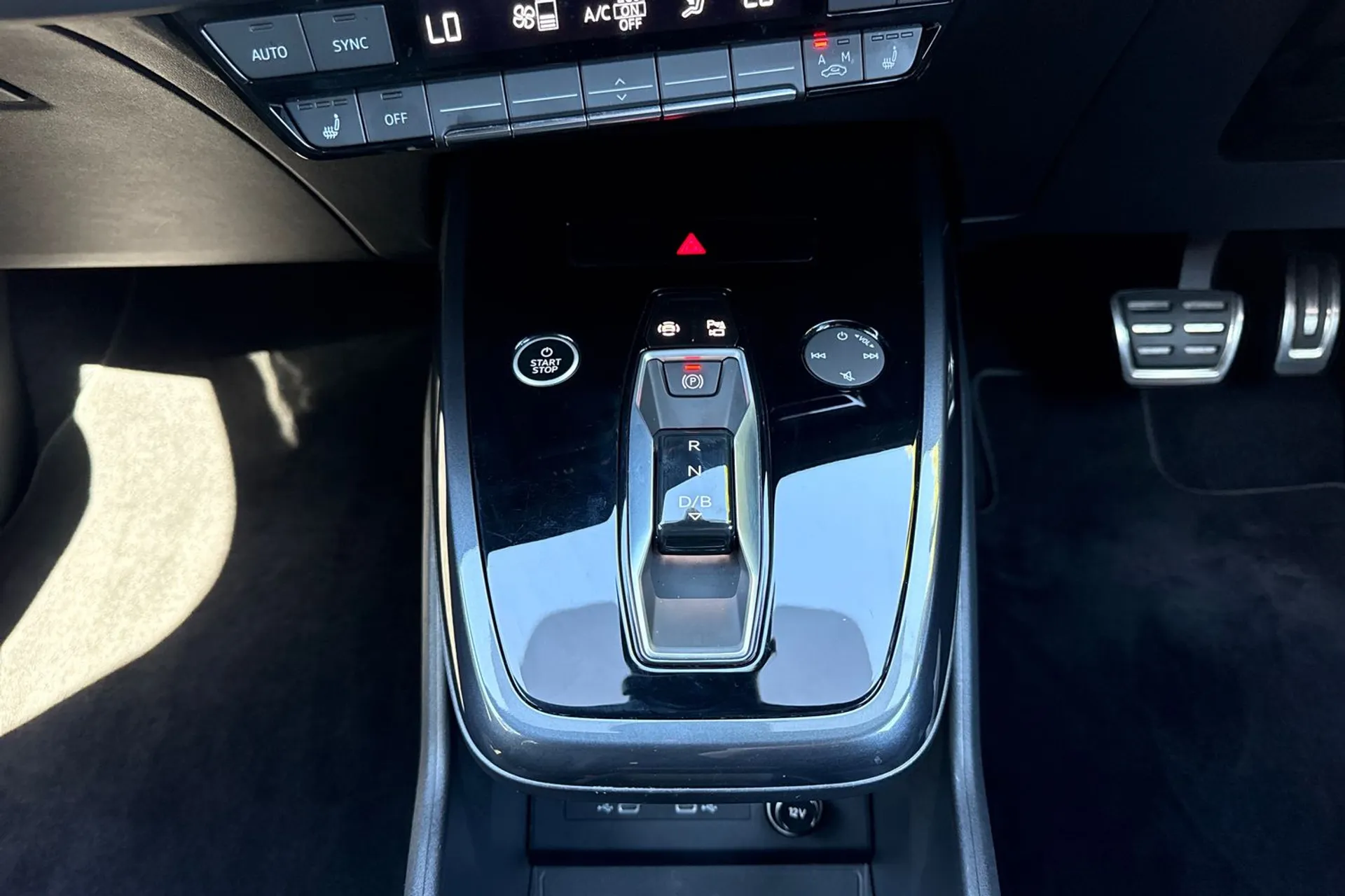 Audi Q4 thumbnail image number 54