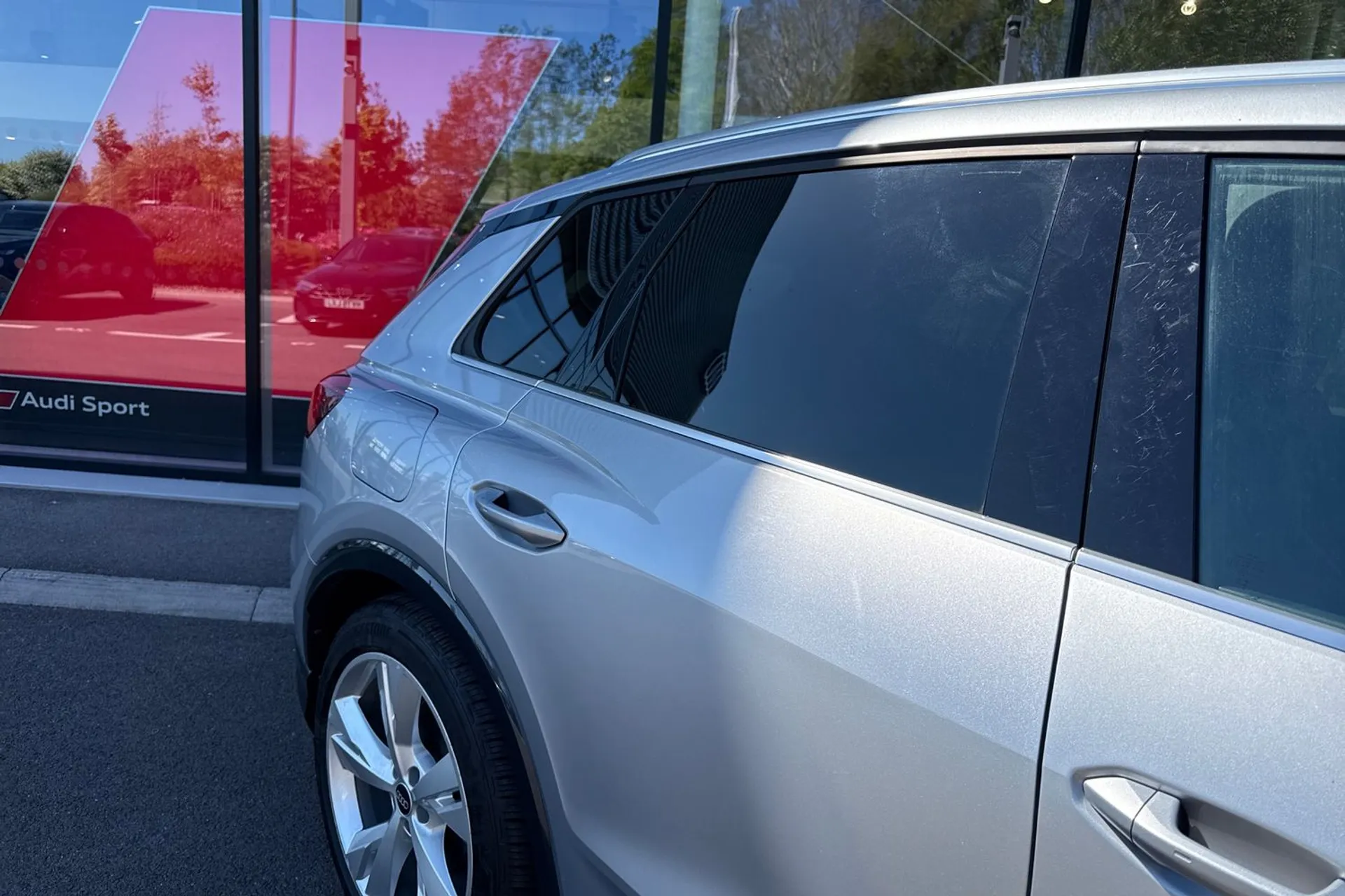 Audi Q4 thumbnail image number 29