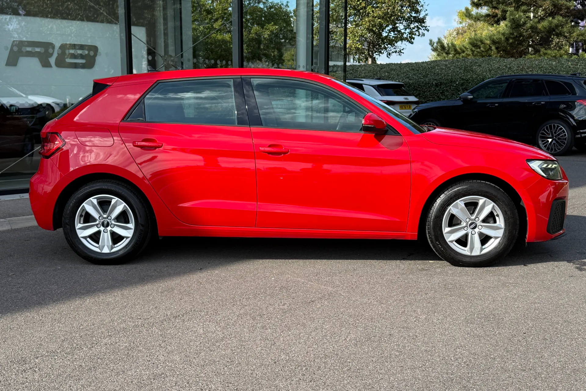 Audi A1 thumbnail image number 2