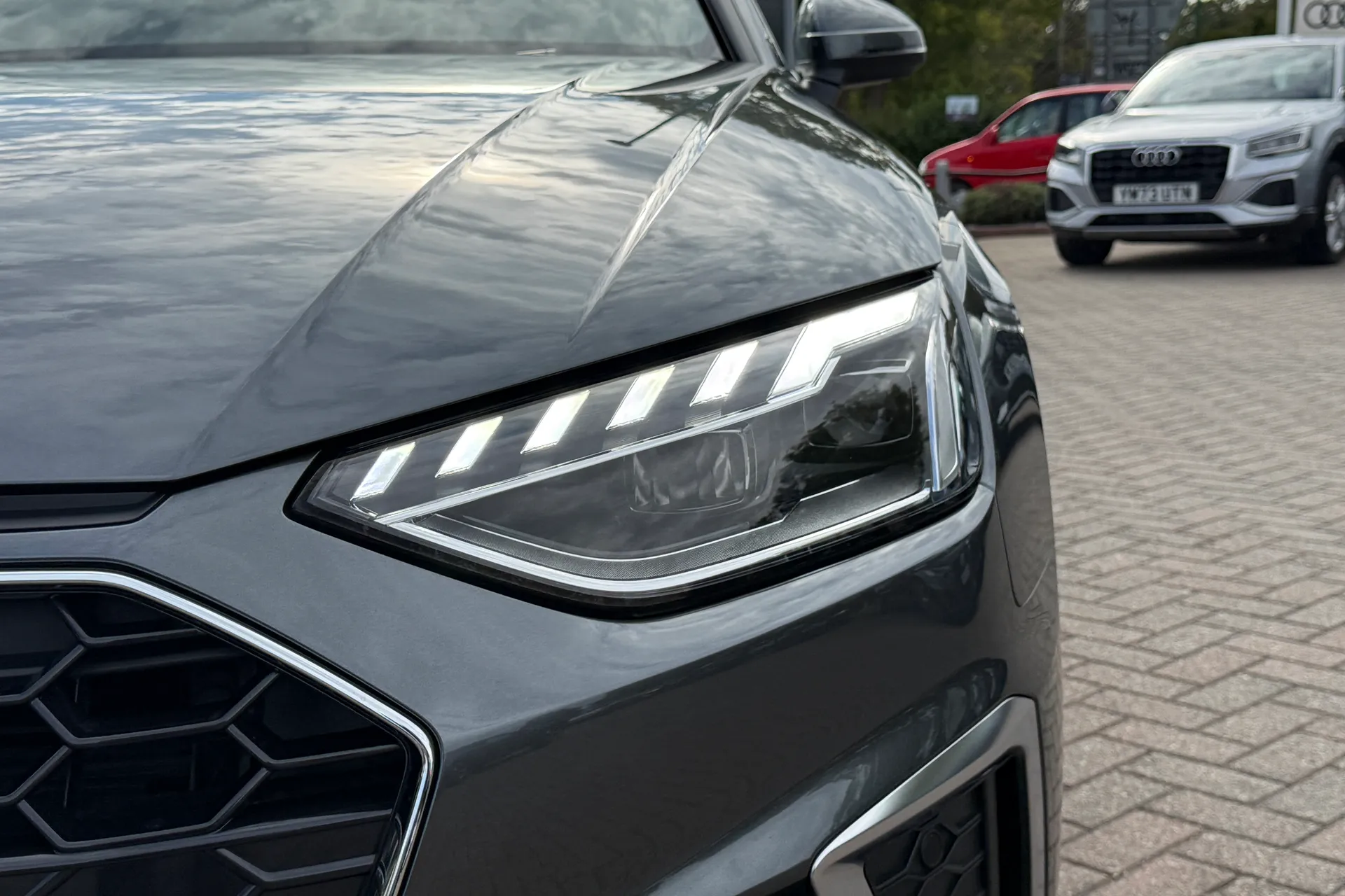 Audi A4 thumbnail image number 57