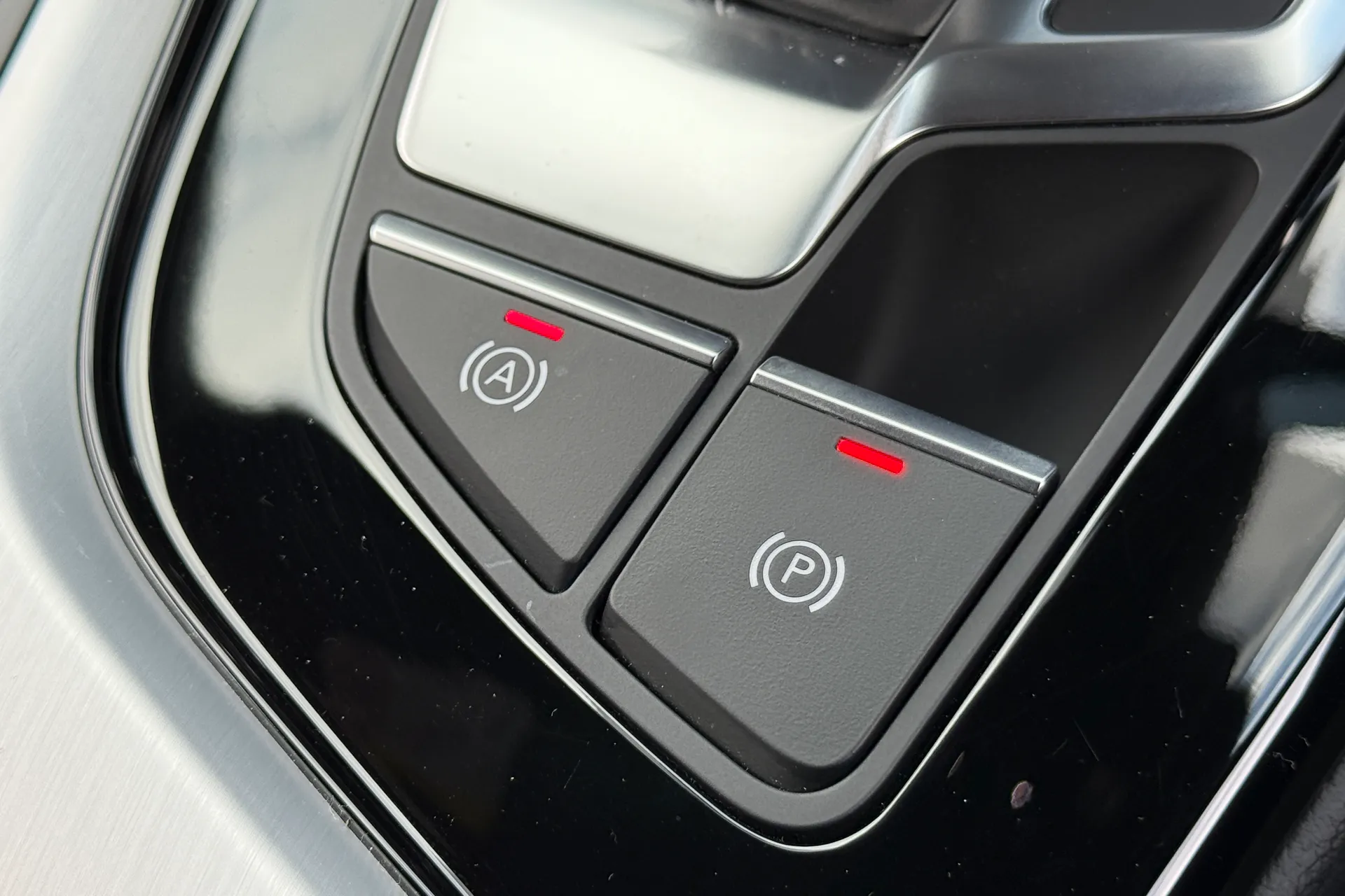 Audi A4 thumbnail image number 43
