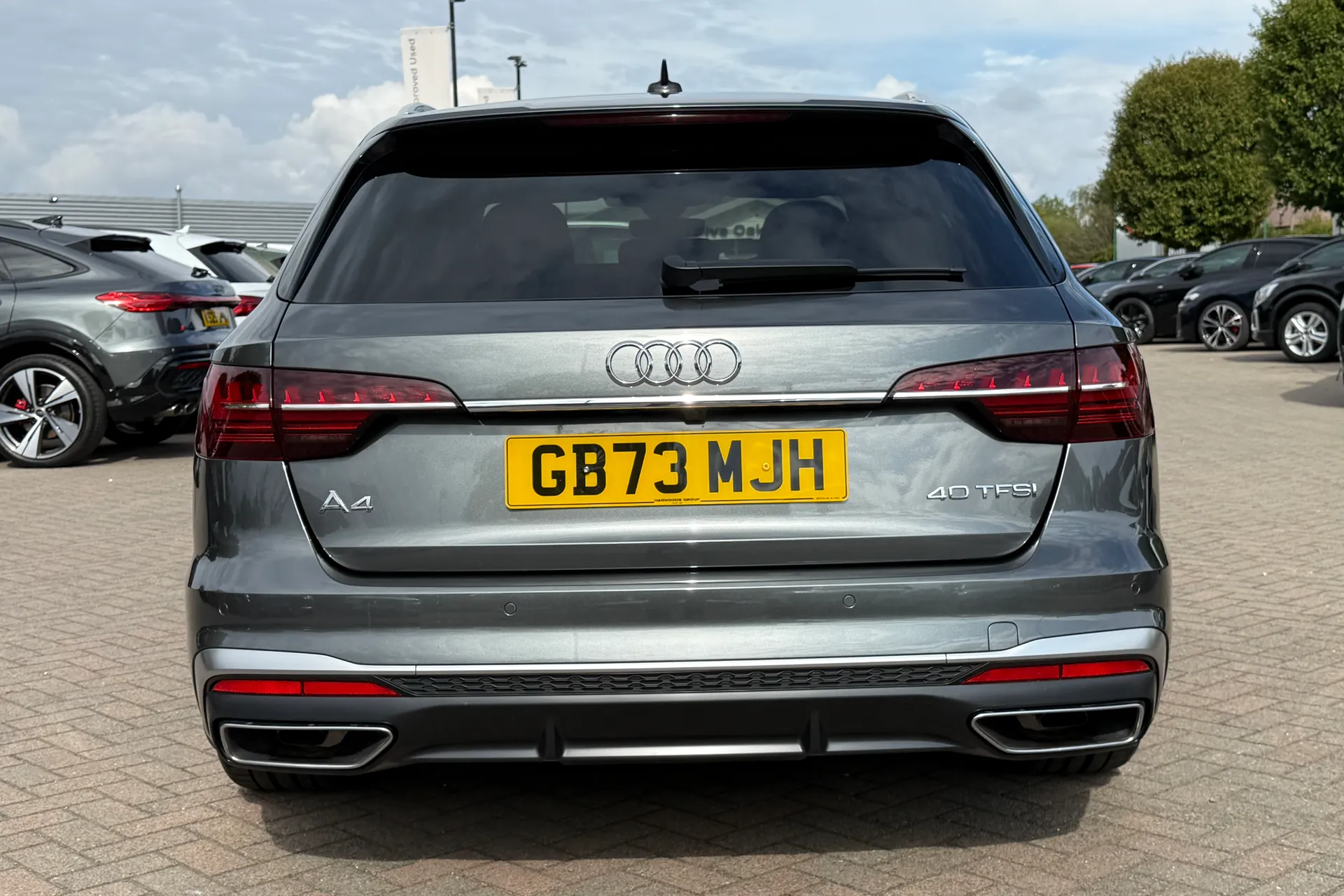 Audi A4 thumbnail image number 36