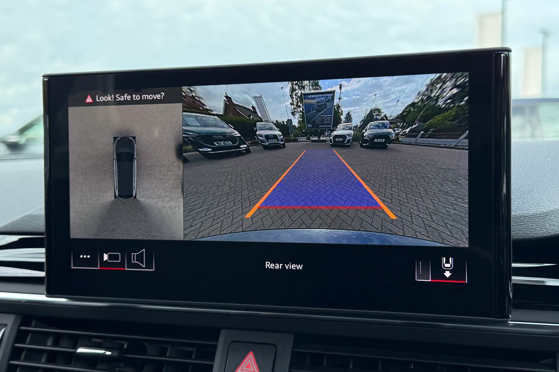 Audi A4 thumbnail image number 4