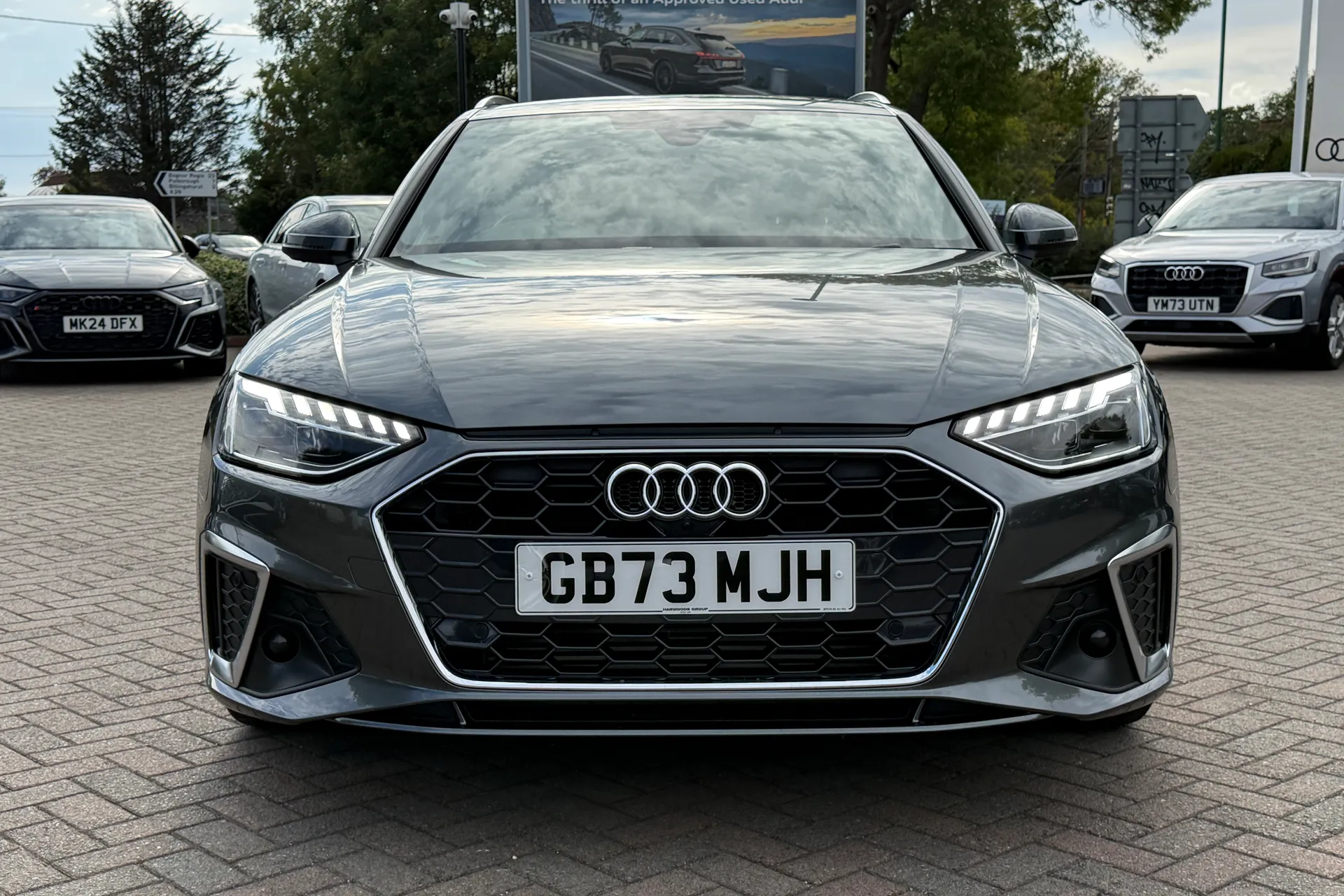 Audi A4 thumbnail image number 28