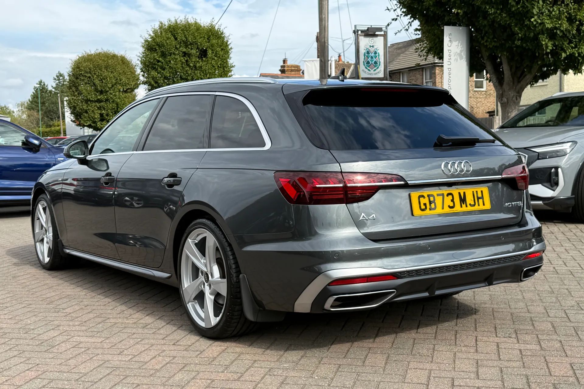 Audi A4 thumbnail image number 37