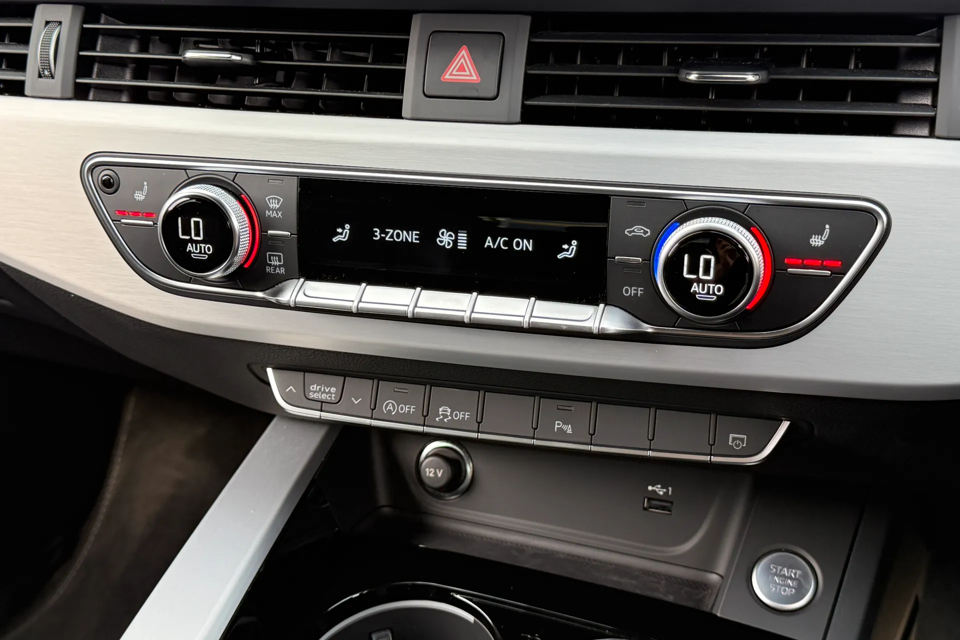 Audi A4 thumbnail image number 18