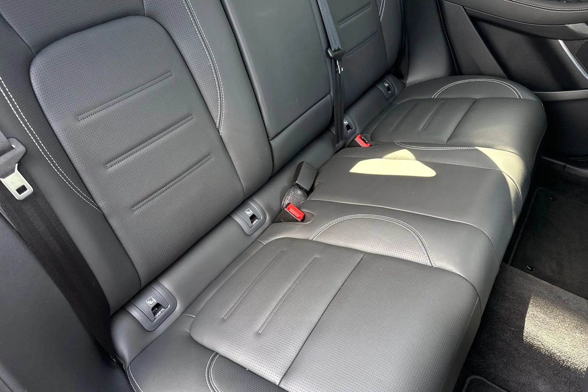 Jaguar E-PACE thumbnail image number 25