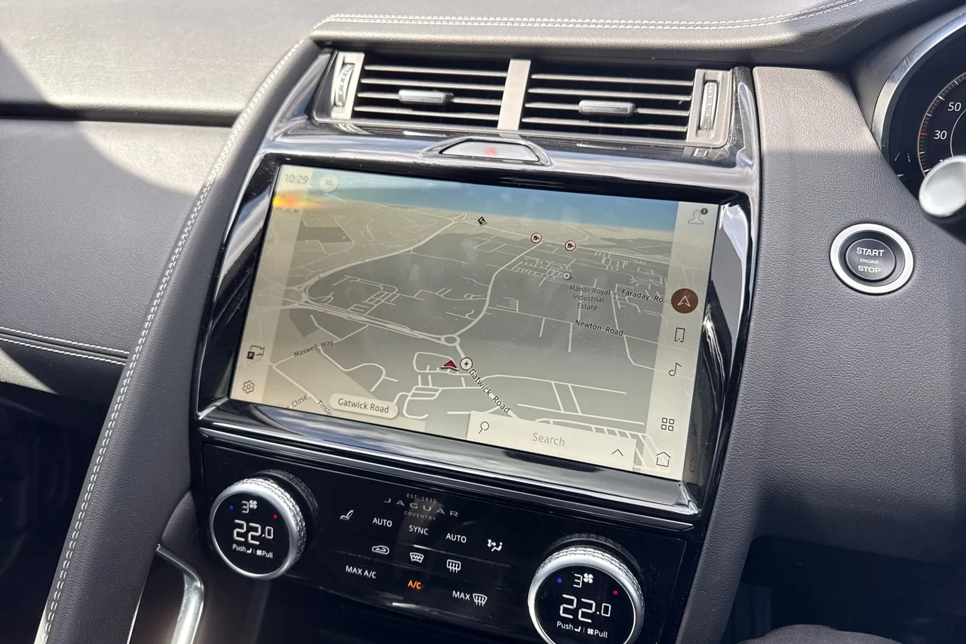 Jaguar E-PACE thumbnail image number 5