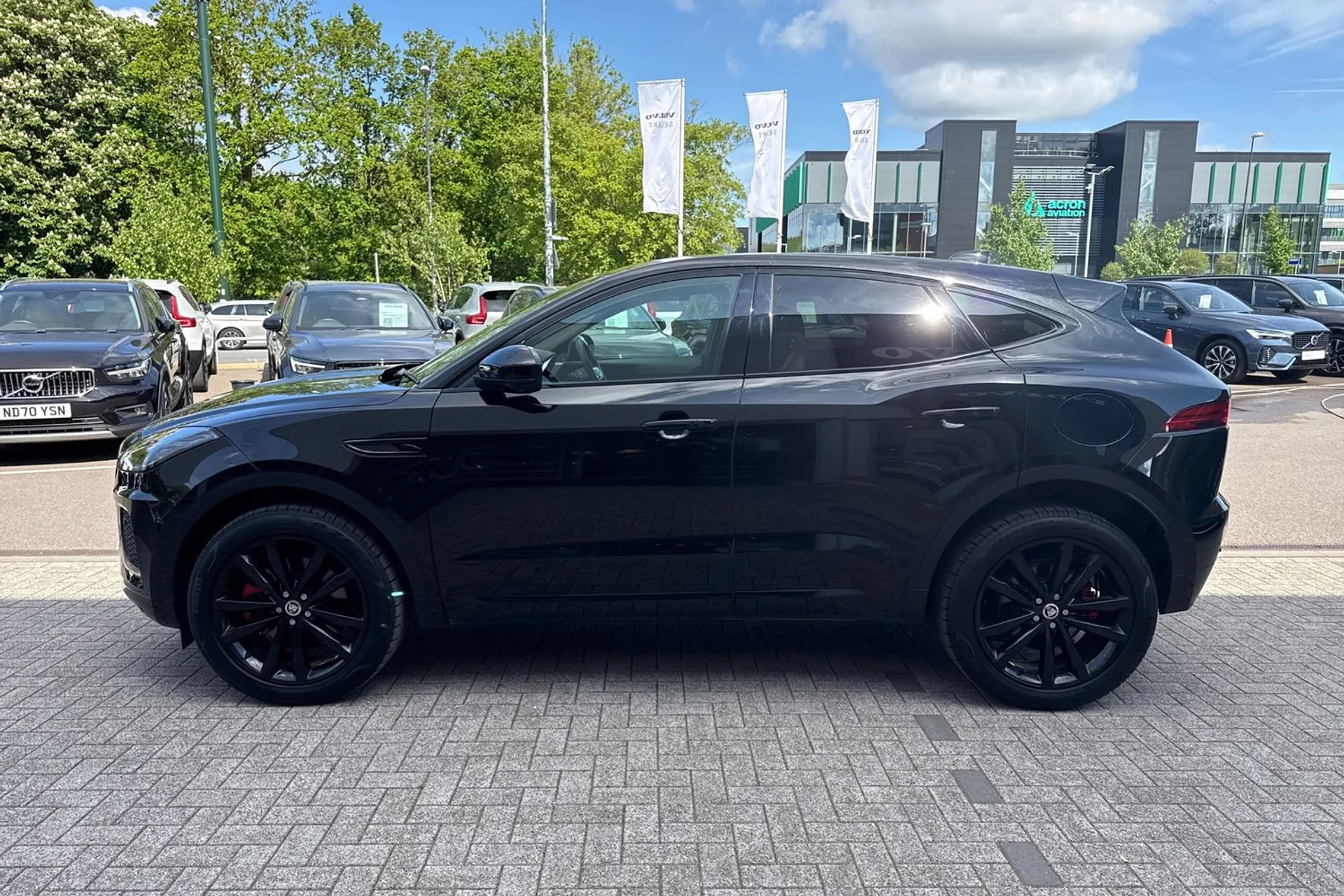 Jaguar E-PACE thumbnail image number 11