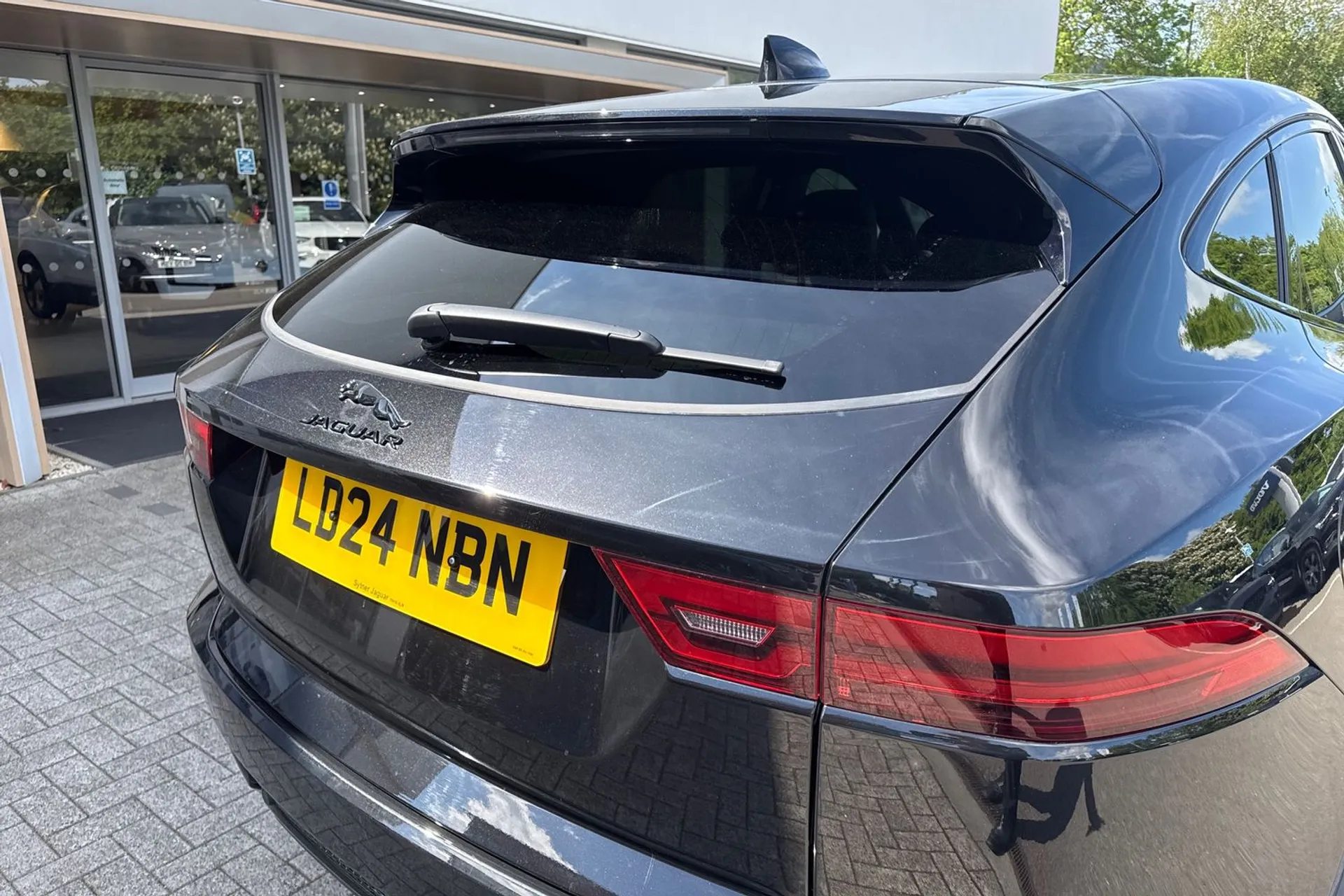 Jaguar E-PACE thumbnail image number 16