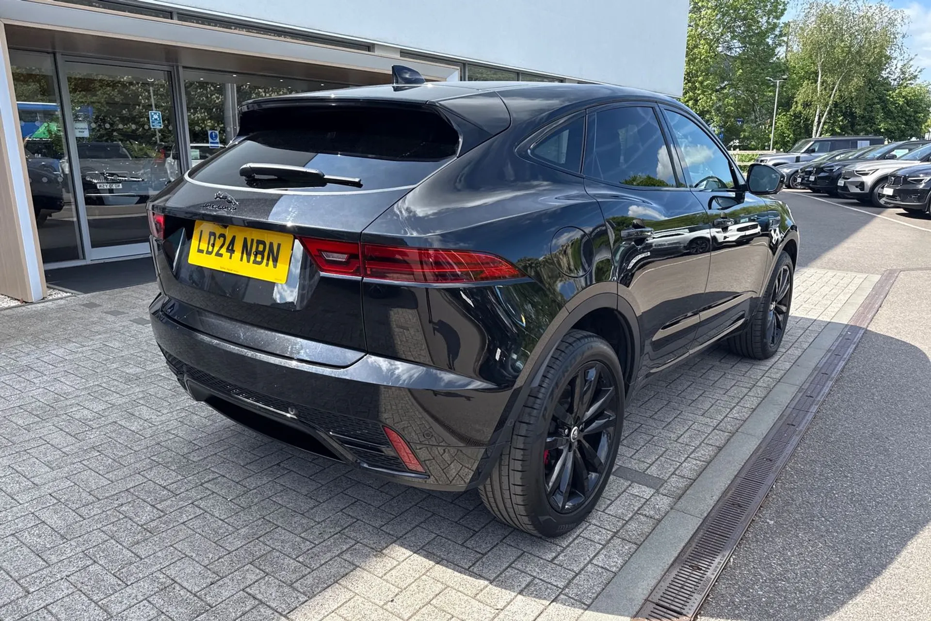 Jaguar E-PACE thumbnail image number 8