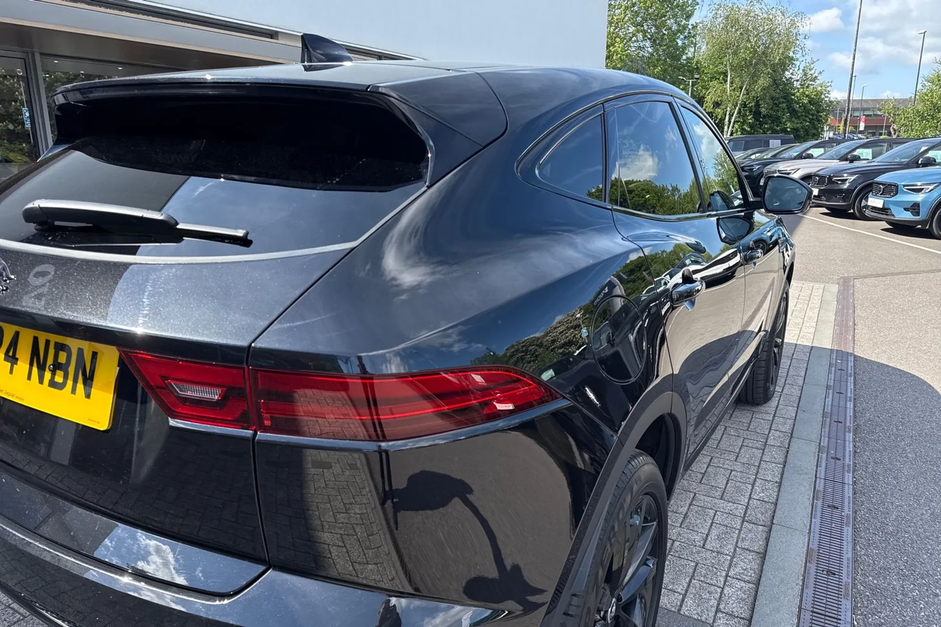 Jaguar E-PACE thumbnail image number 15