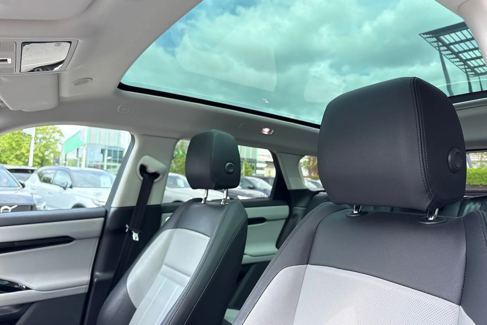 LAND ROVER RANGE ROVER EVOQUE thumbnail image number 29