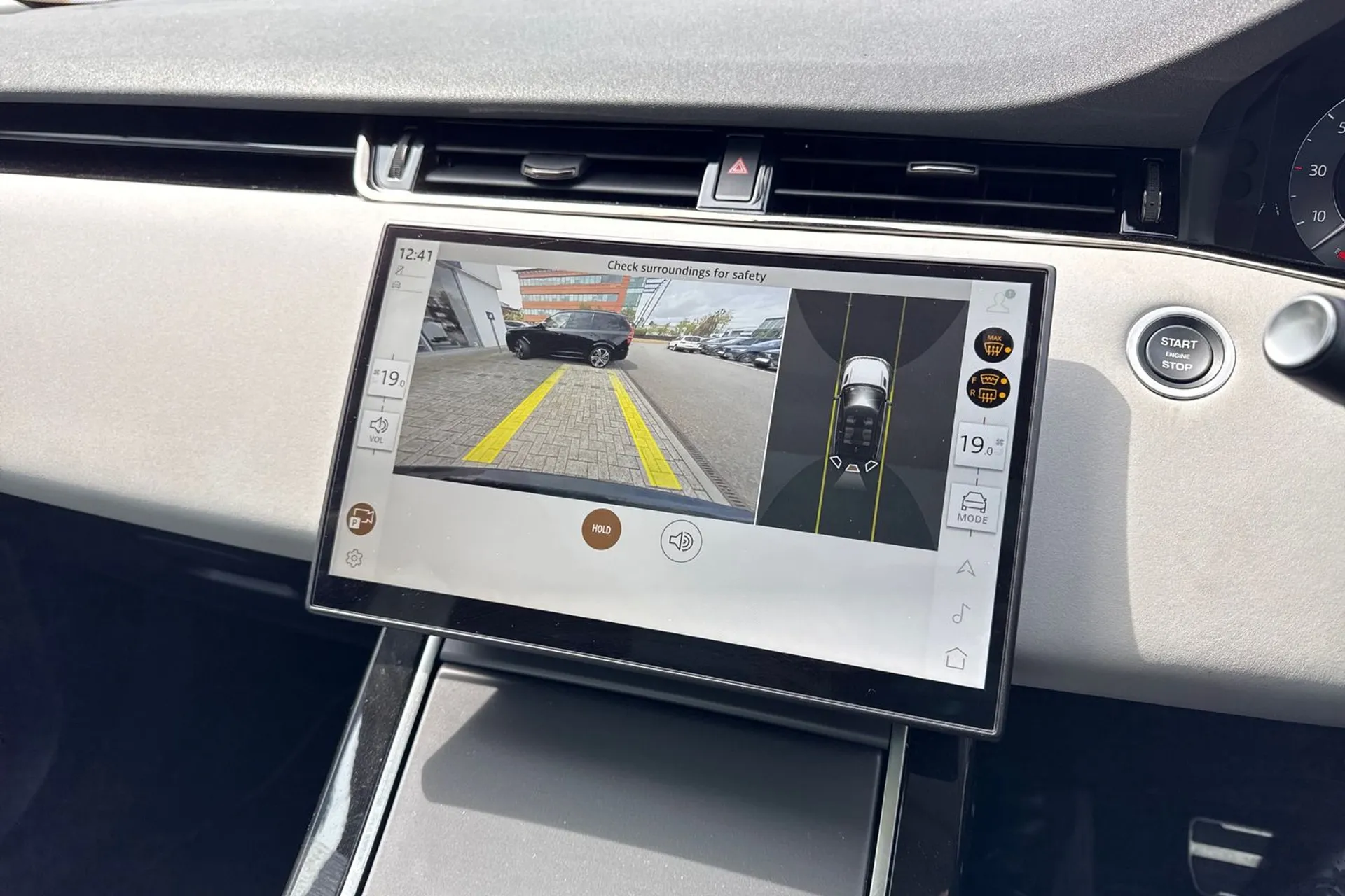 LAND ROVER RANGE ROVER EVOQUE thumbnail image number 4