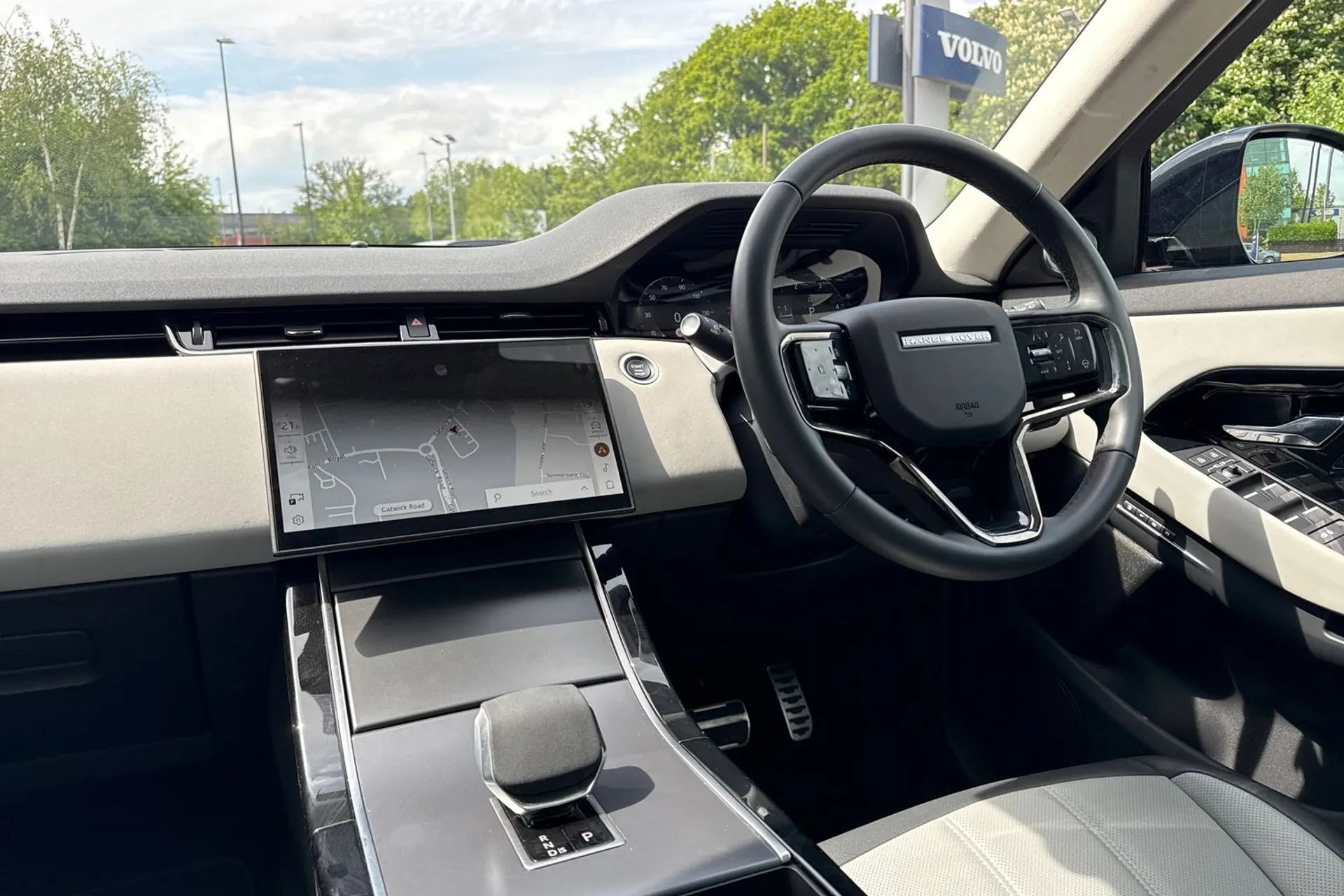 LAND ROVER RANGE ROVER EVOQUE thumbnail image number 35