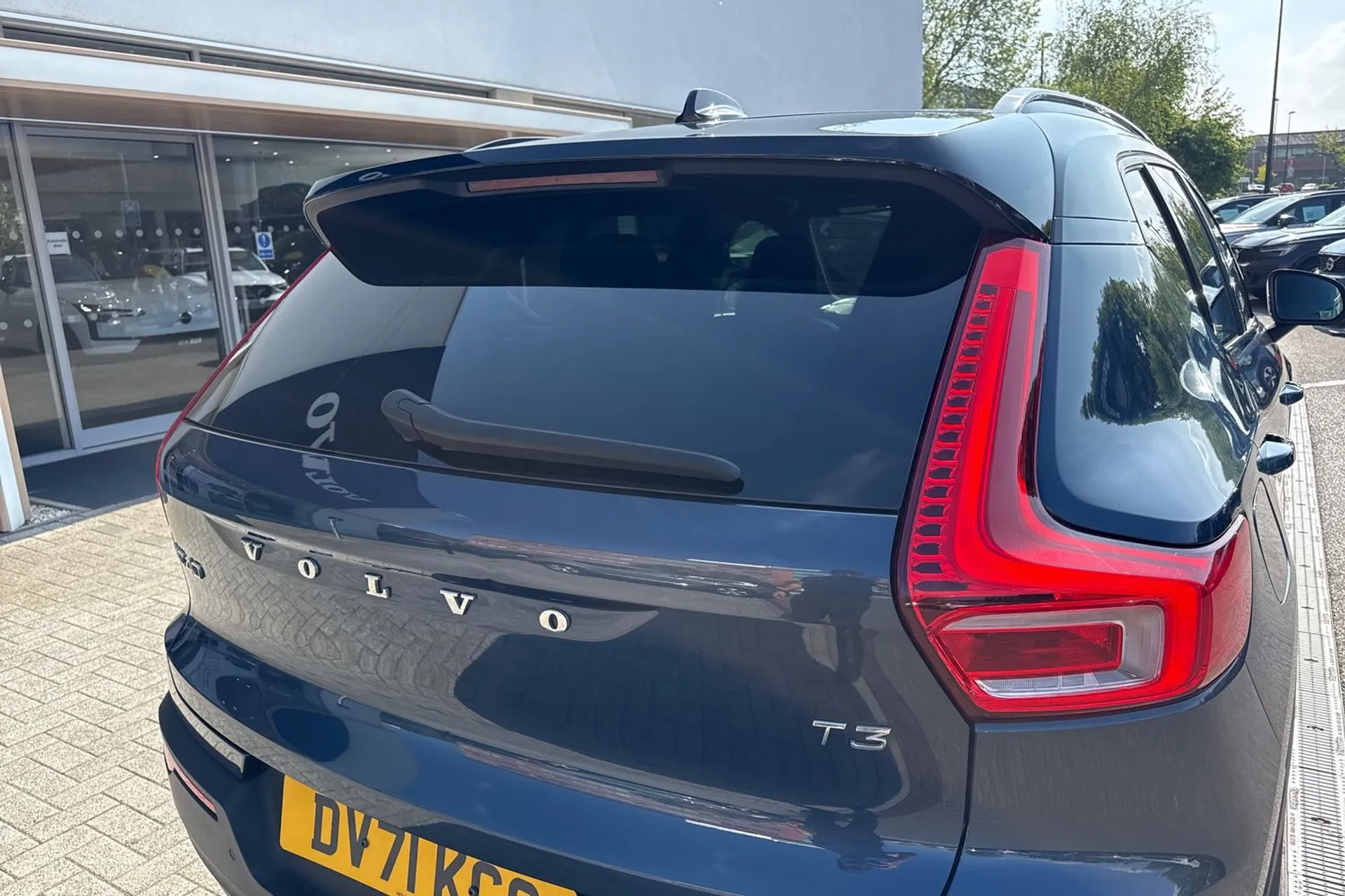 Volvo XC40 thumbnail image number 16
