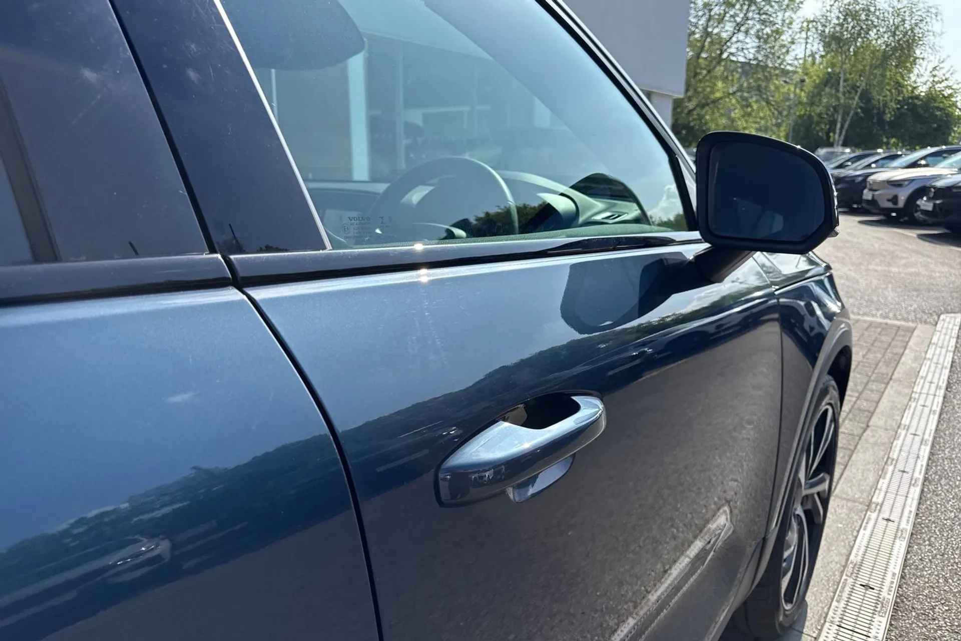 Volvo XC40 thumbnail image number 17