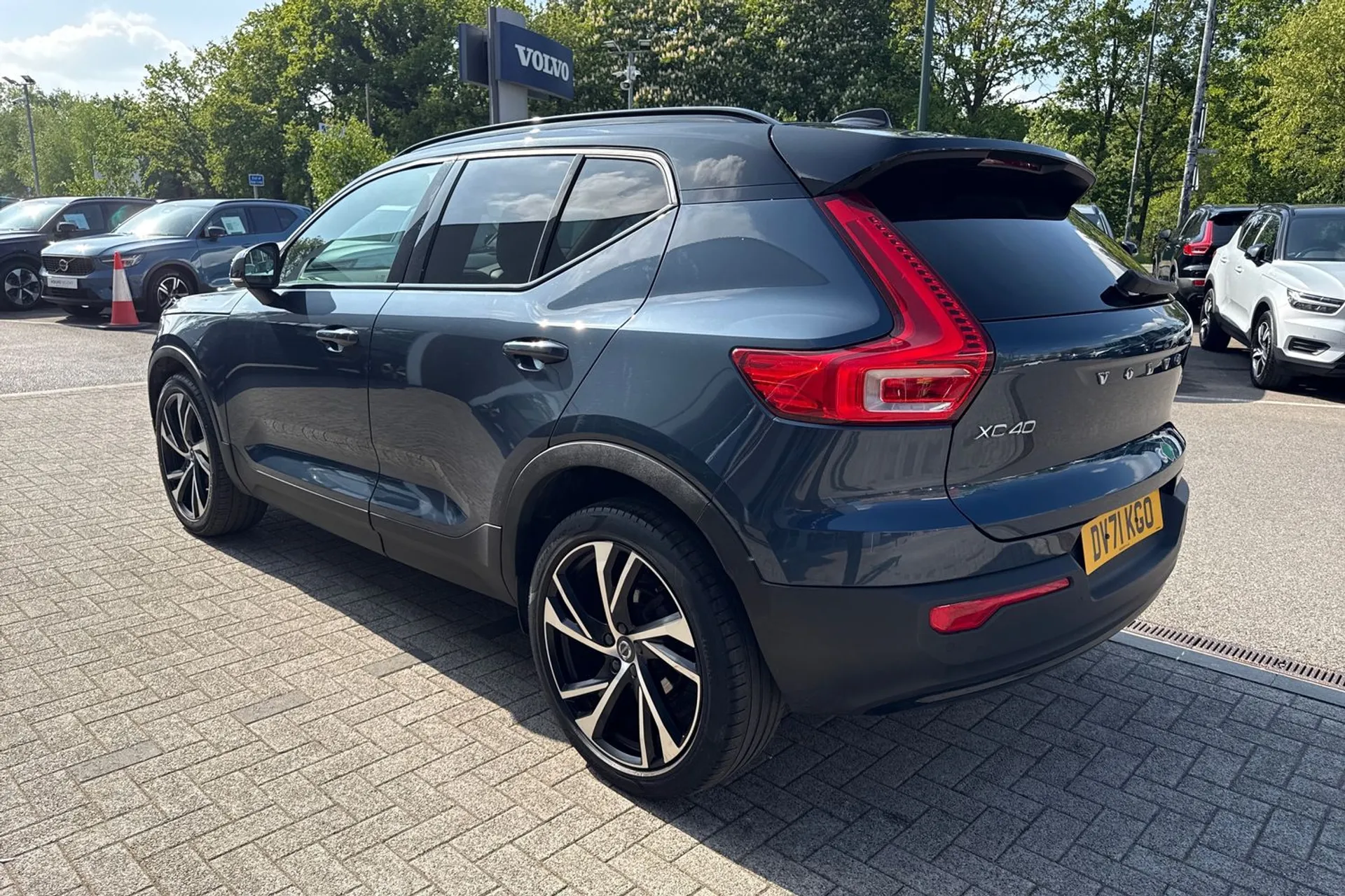 Volvo XC40 thumbnail image number 10
