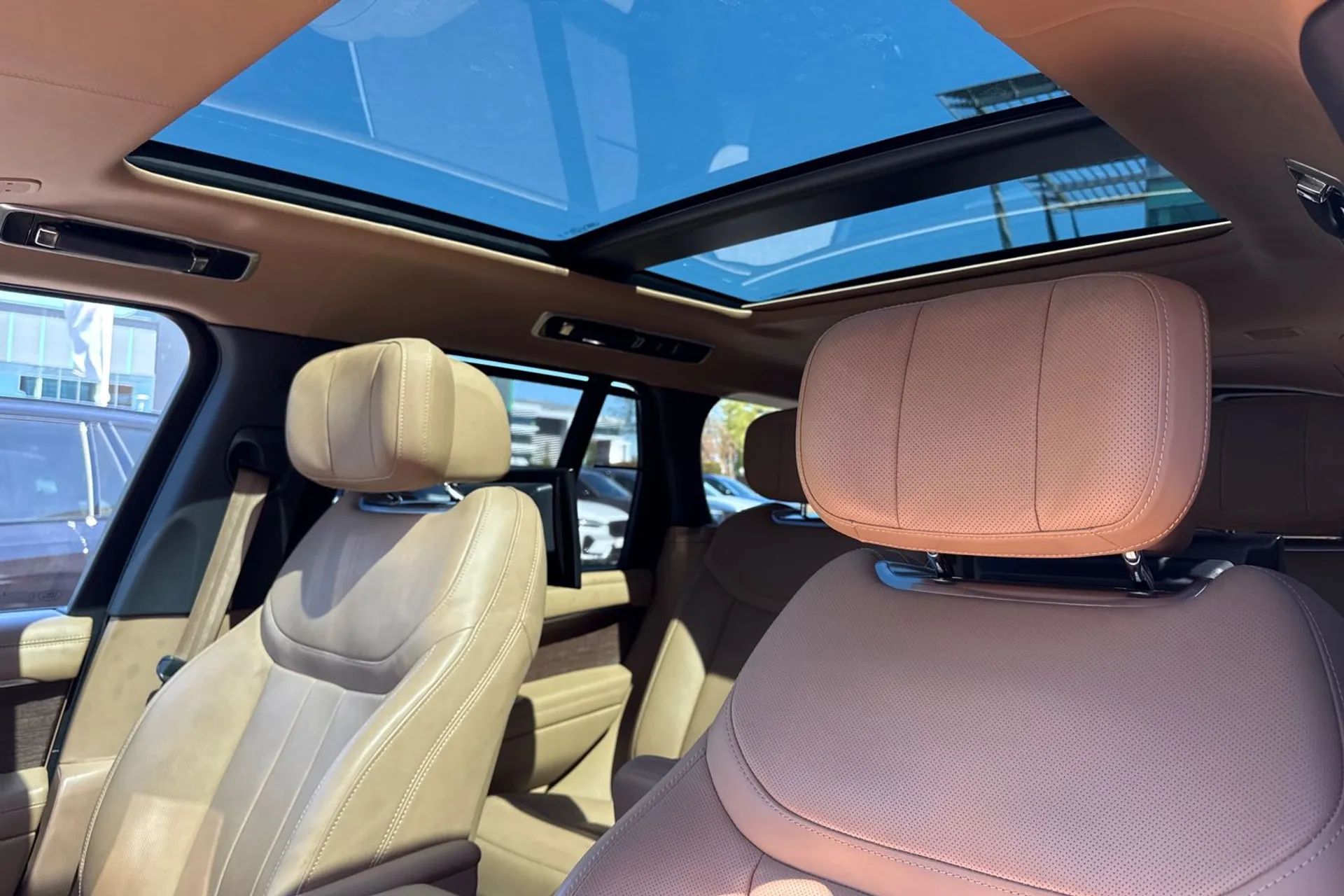 LAND ROVER RANGE ROVER thumbnail image number 30