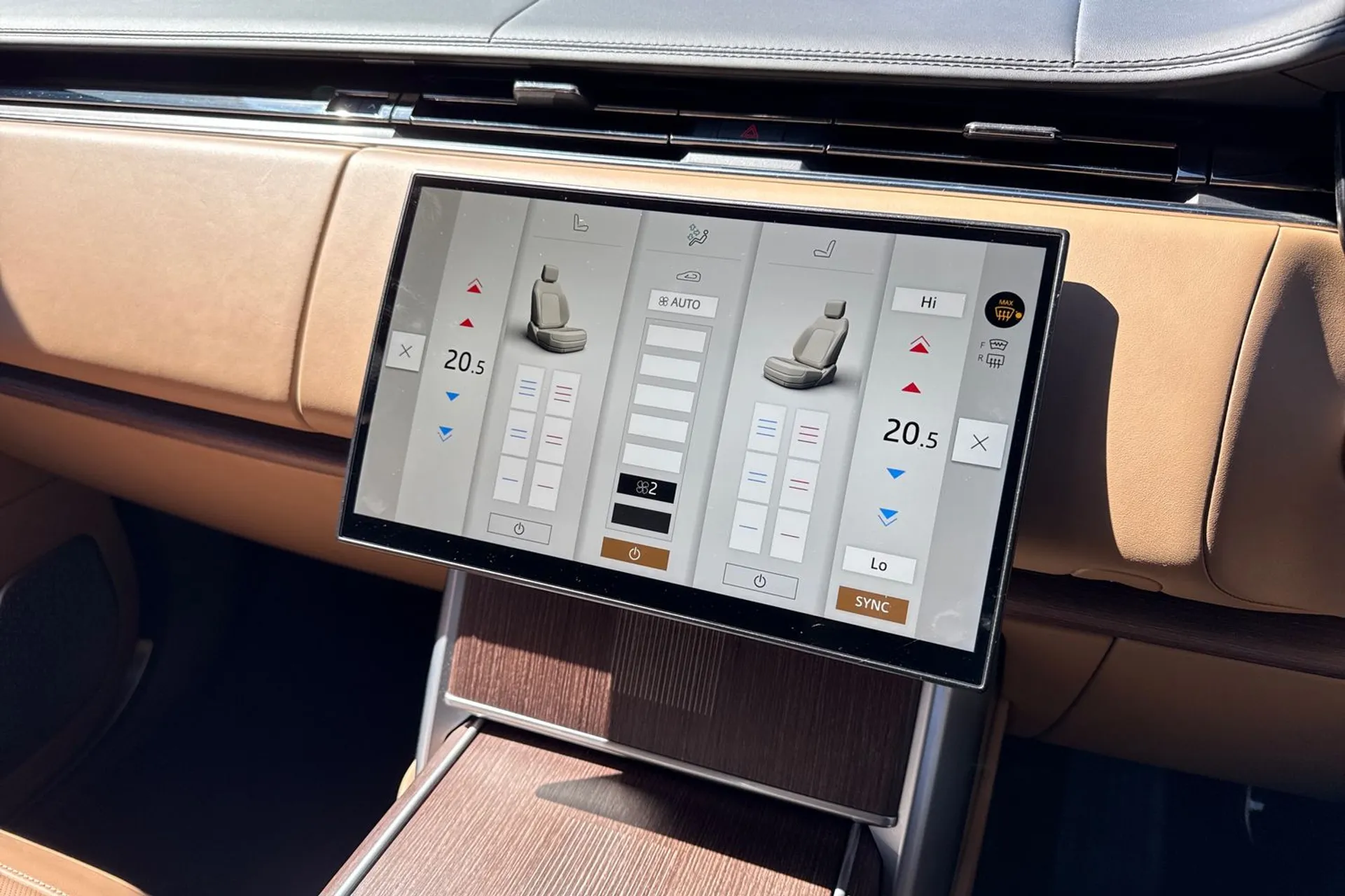 LAND ROVER RANGE ROVER thumbnail image number 43