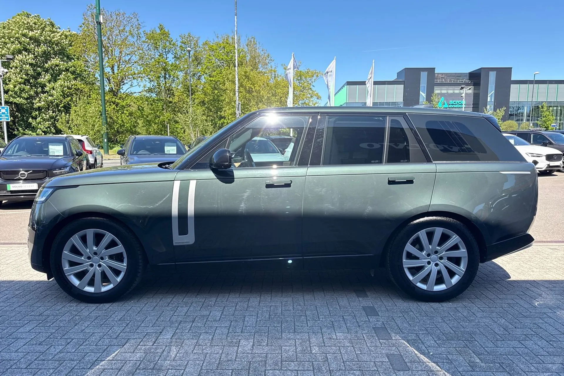 LAND ROVER RANGE ROVER thumbnail image number 11