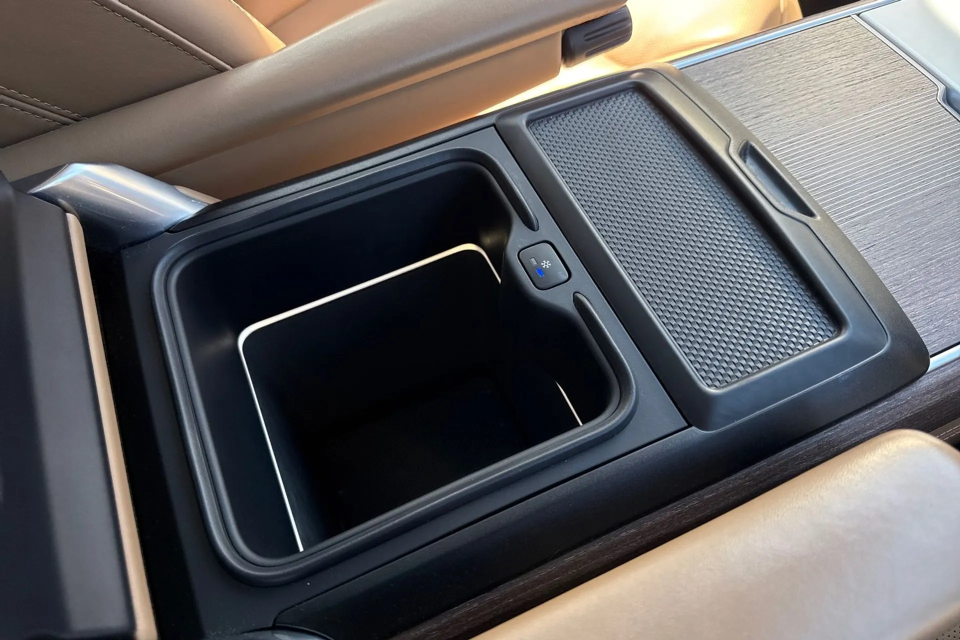 LAND ROVER RANGE ROVER thumbnail image number 40