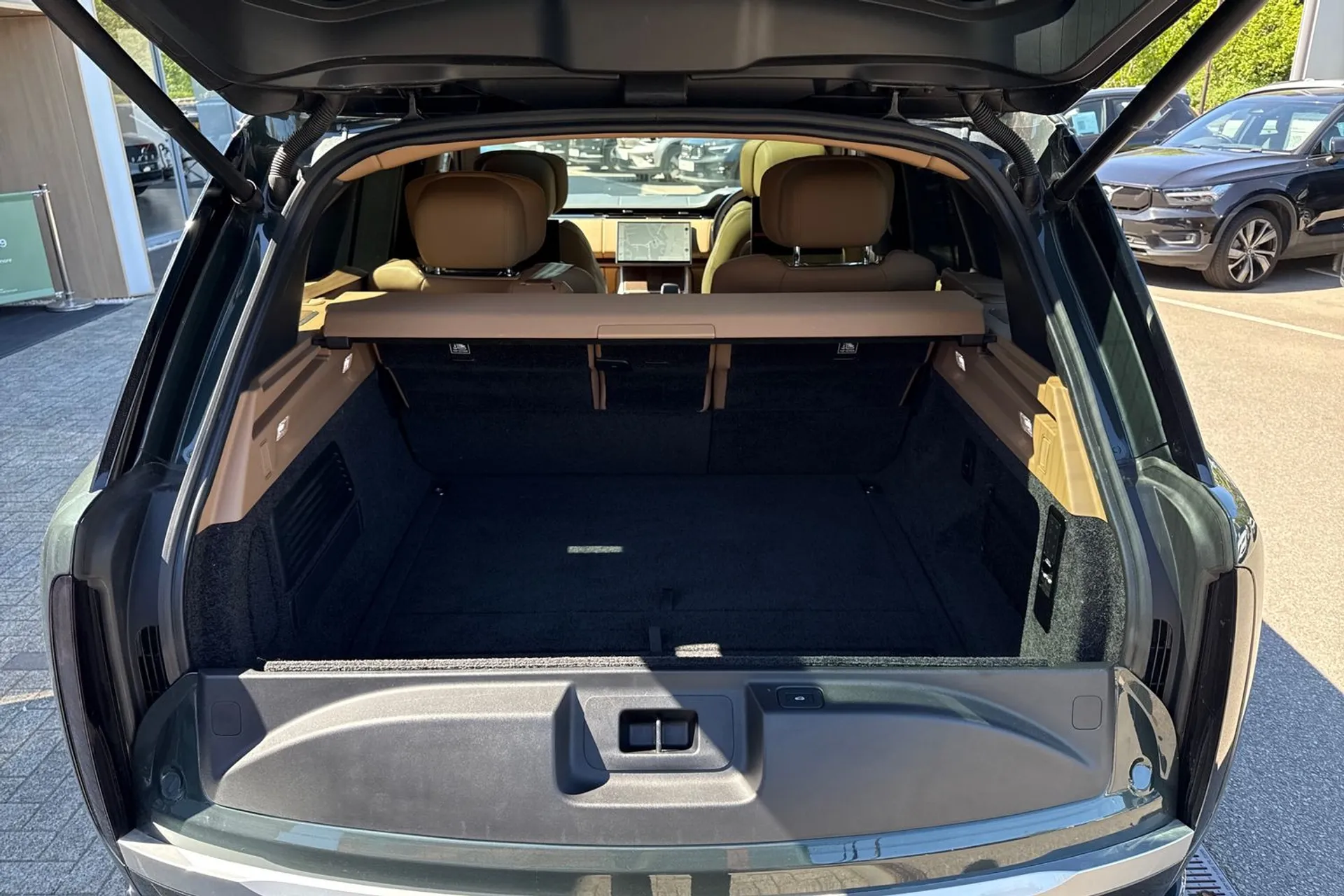 LAND ROVER RANGE ROVER thumbnail image number 20