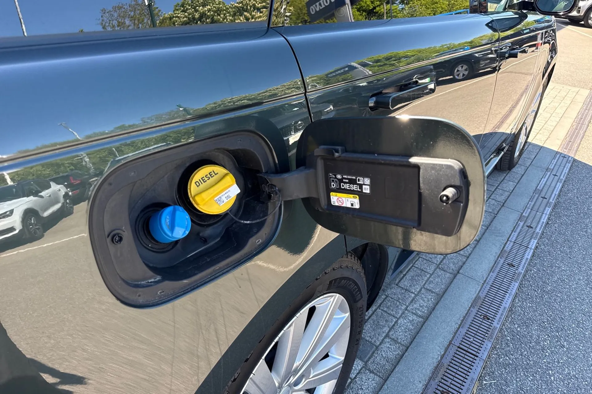 LAND ROVER RANGE ROVER thumbnail image number 19