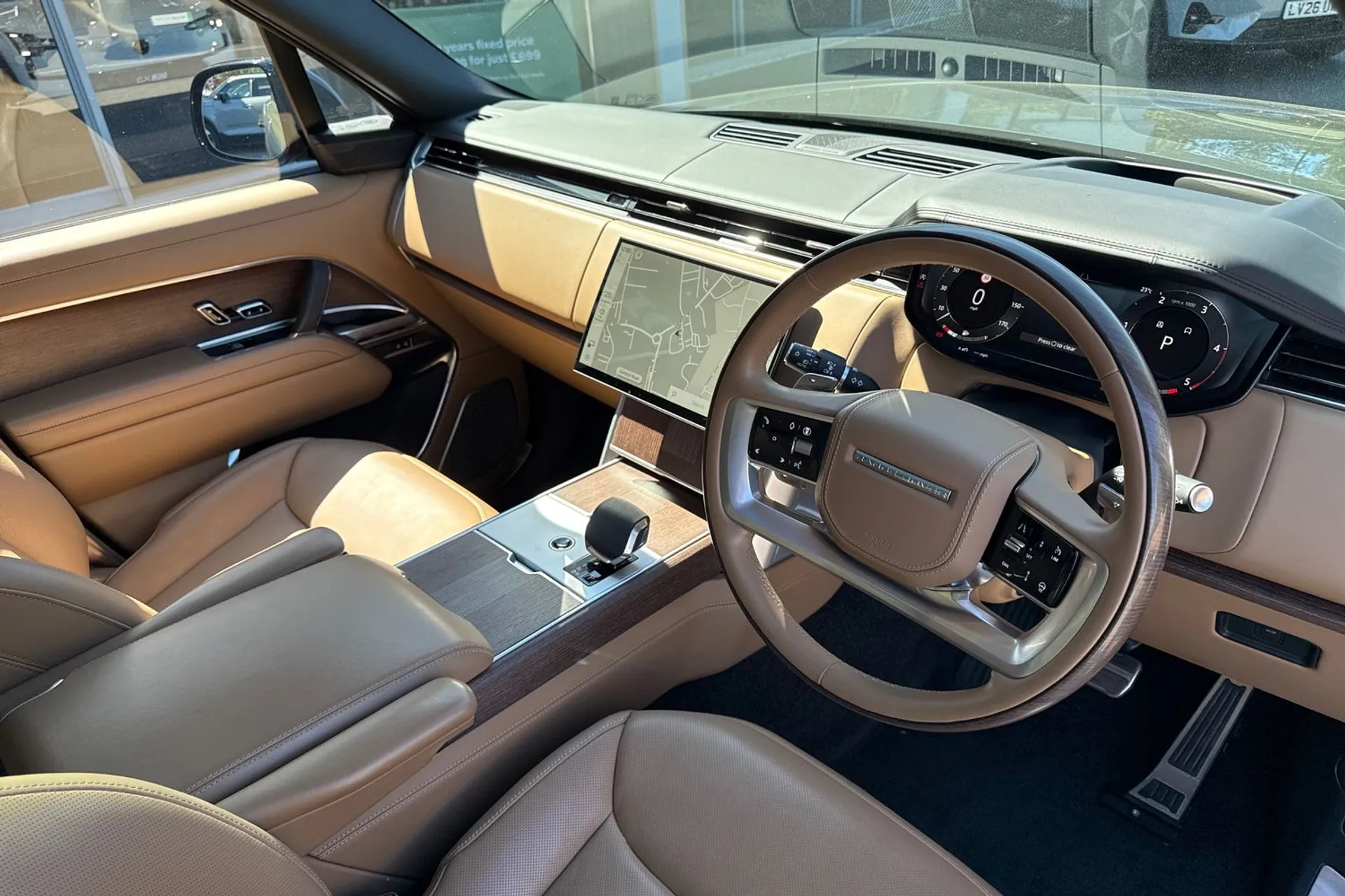 LAND ROVER RANGE ROVER thumbnail image number 6