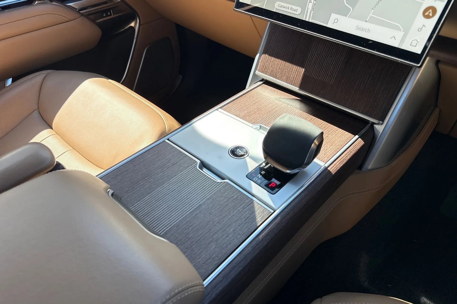 LAND ROVER RANGE ROVER thumbnail image number 46