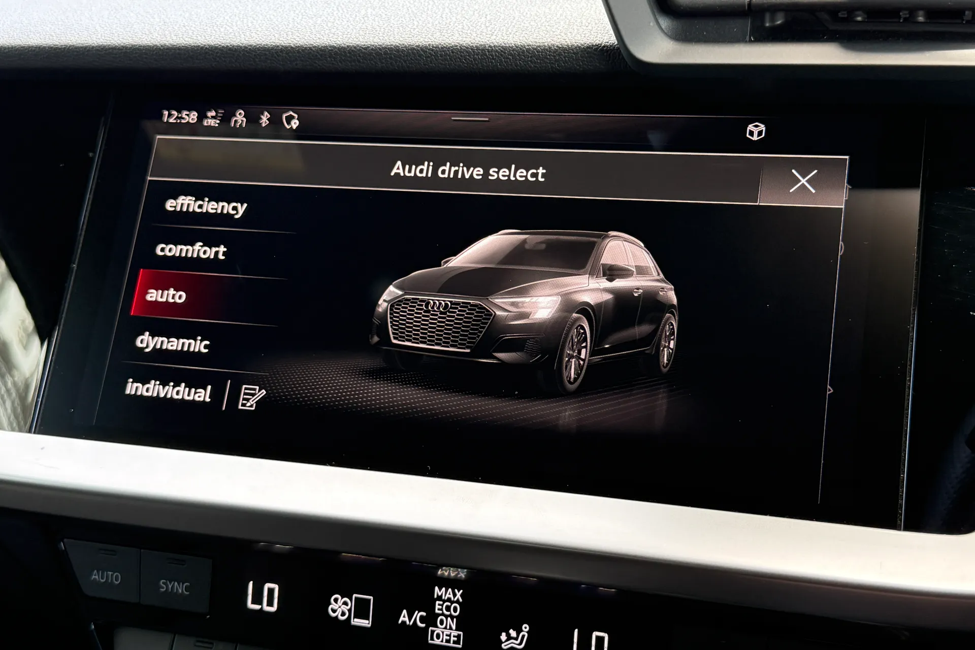 Audi A3 thumbnail image number 17