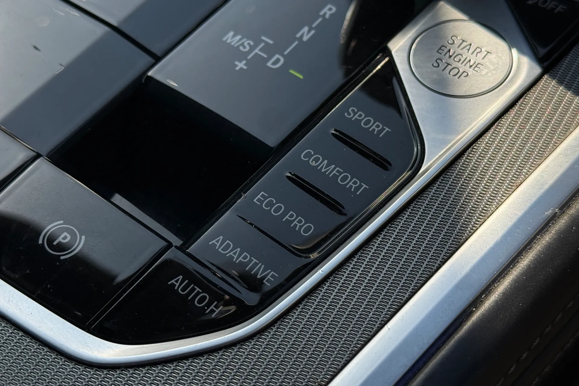 BMW 8 Series Gran Coupe thumbnail image number 24