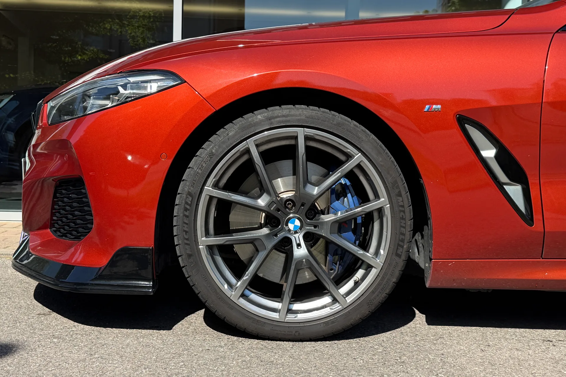 BMW 8 Series Gran Coupe thumbnail image number 12