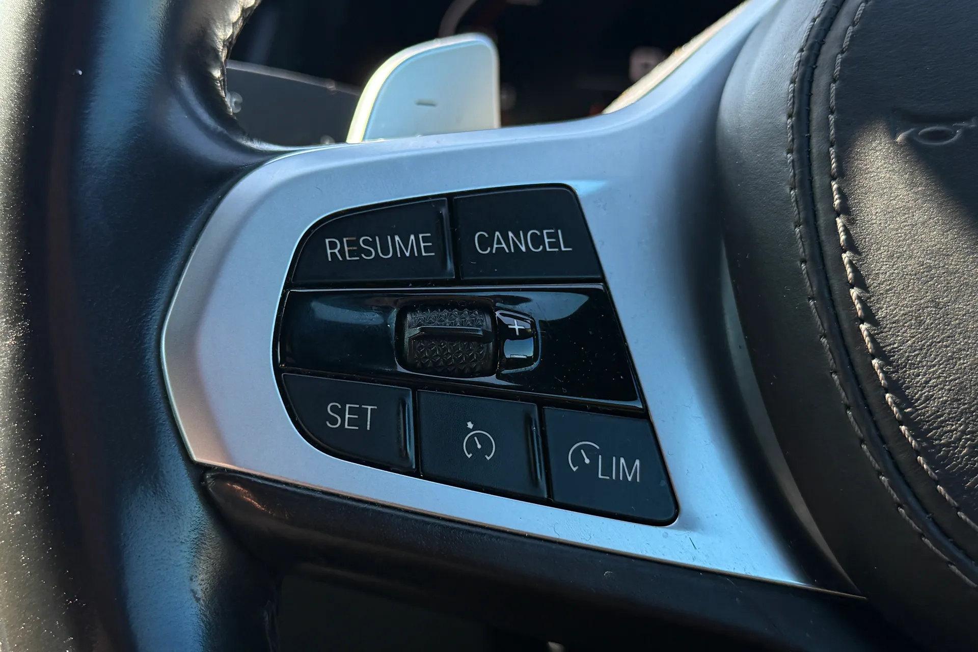 BMW 8 Series Gran Coupe thumbnail image number 15