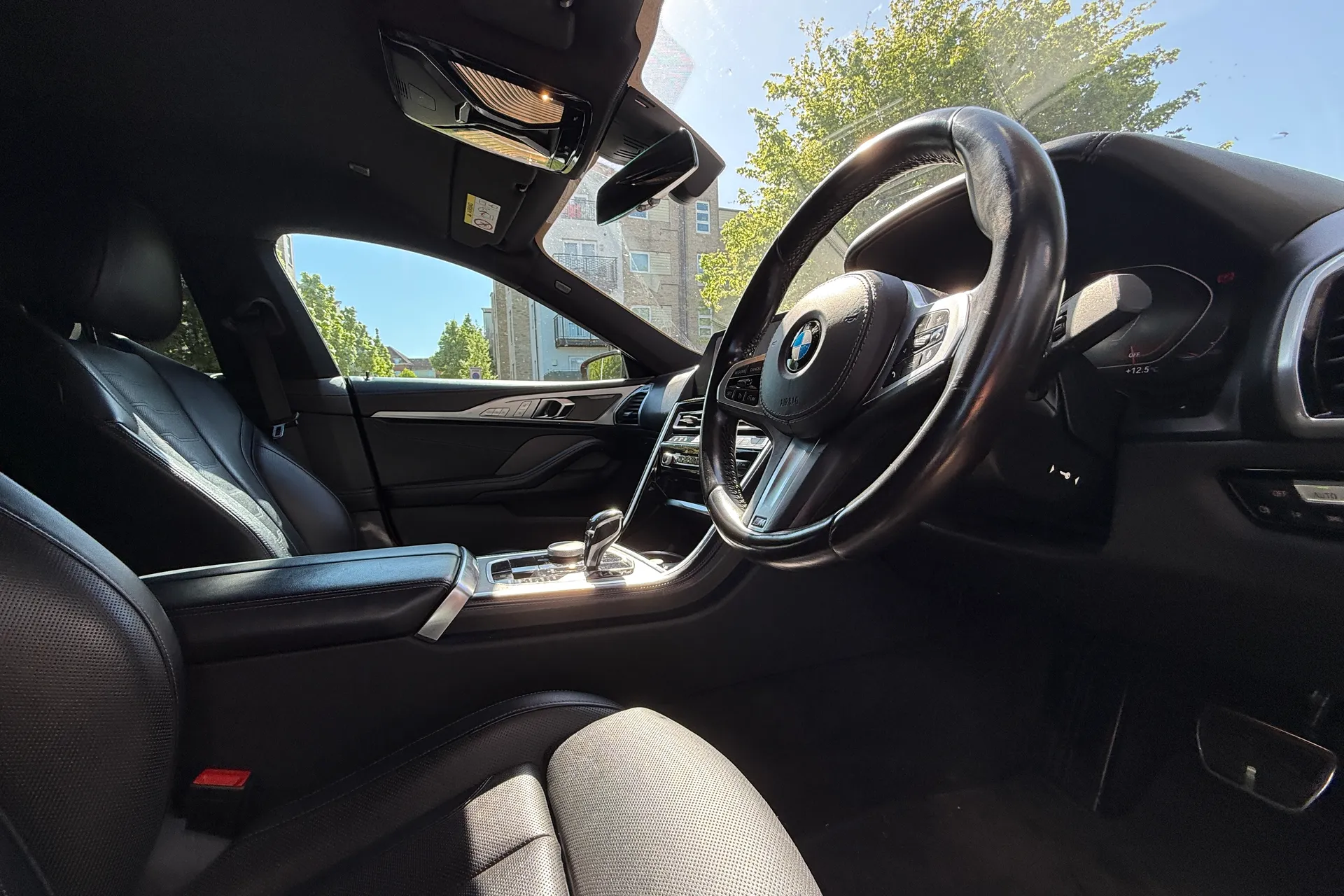 BMW 8 Series Gran Coupe thumbnail image number 13