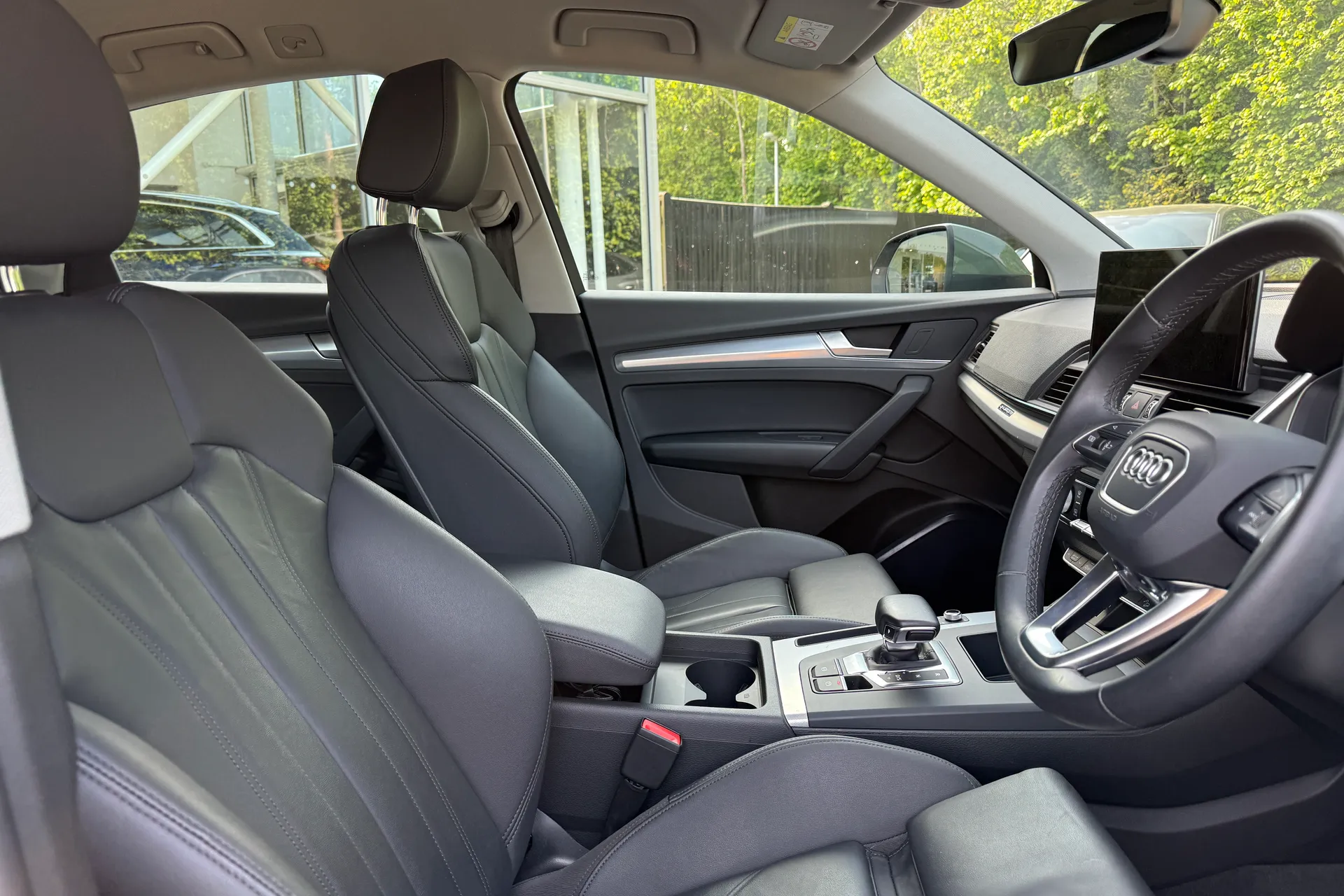 Audi Q5 thumbnail image number 29