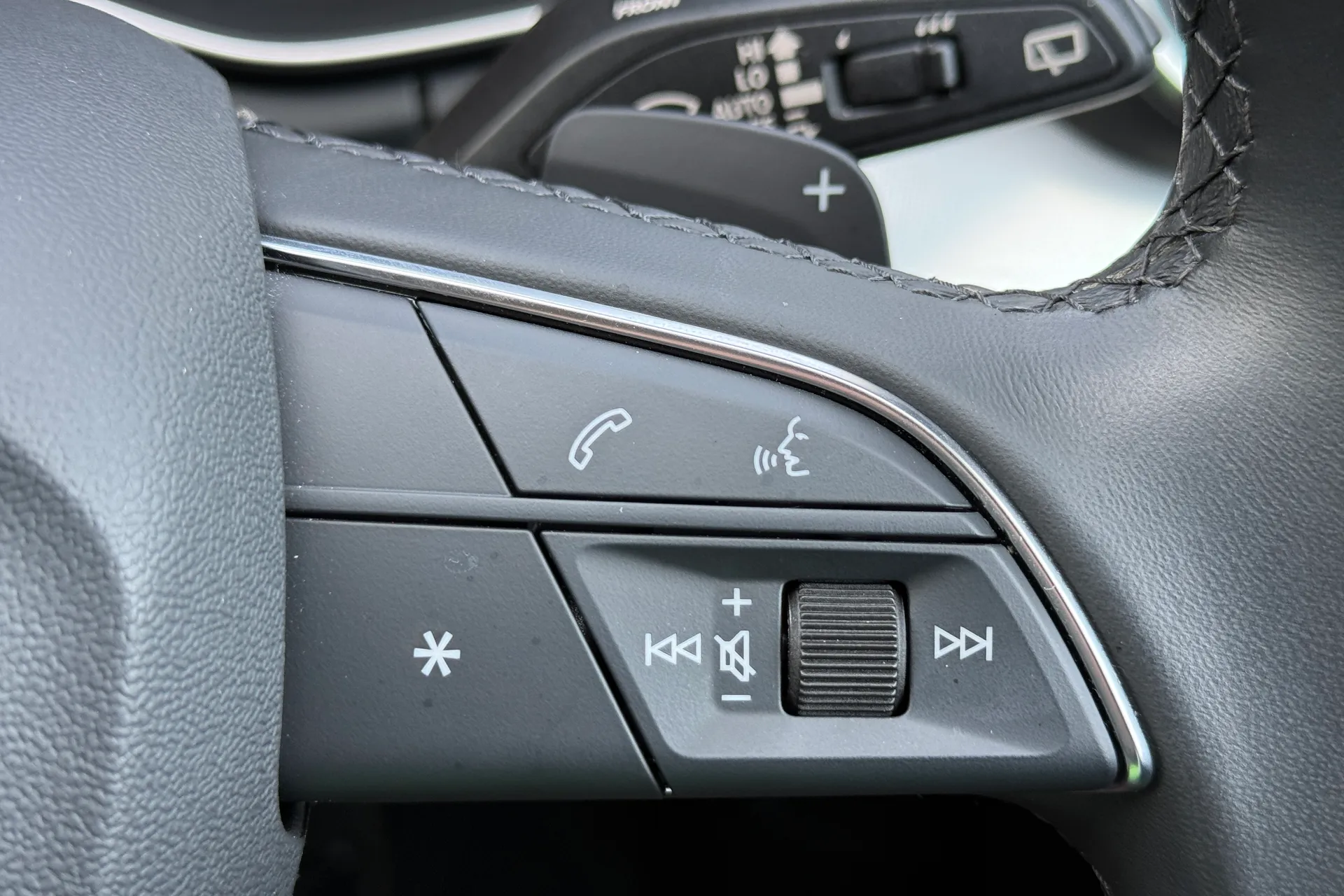 Audi Q5 thumbnail image number 21