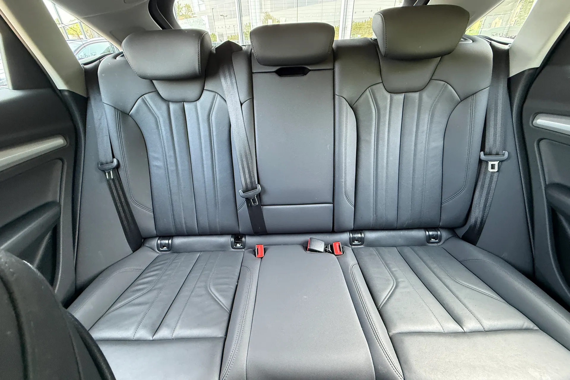 Audi Q5 thumbnail image number 27
