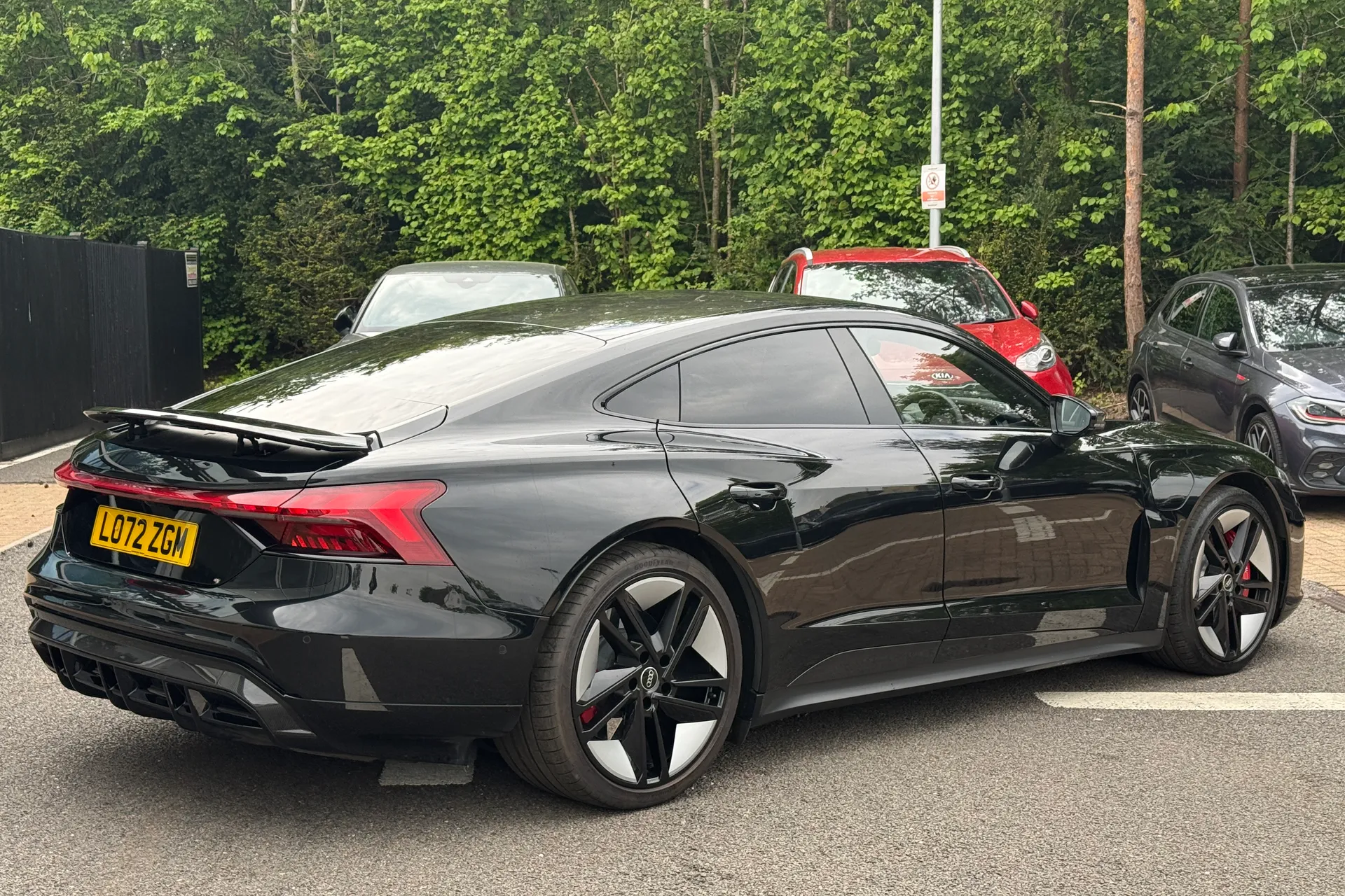 Audi RS e-tron GT thumbnail image number 39