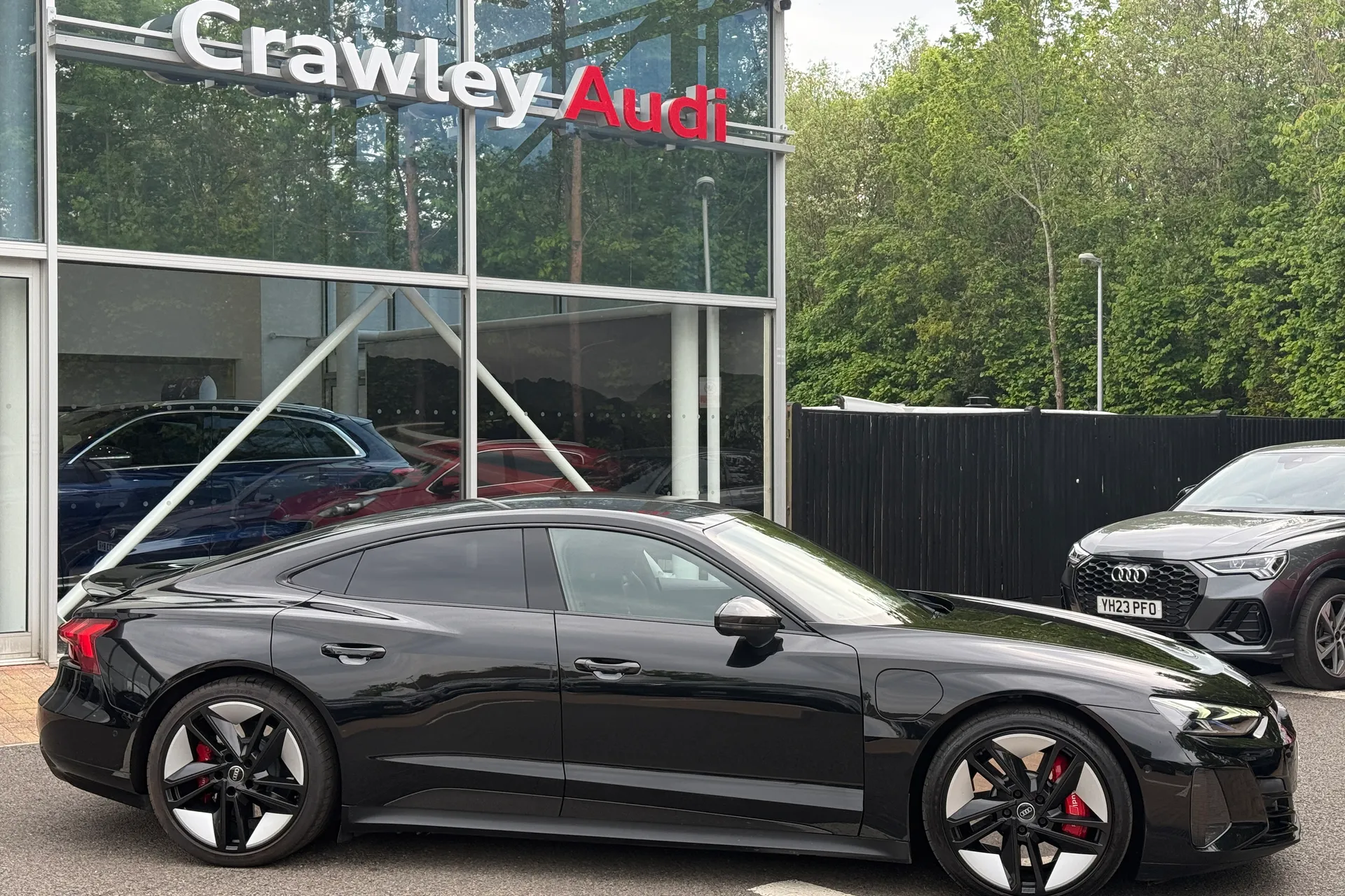 Audi RS e-tron GT thumbnail image number 2