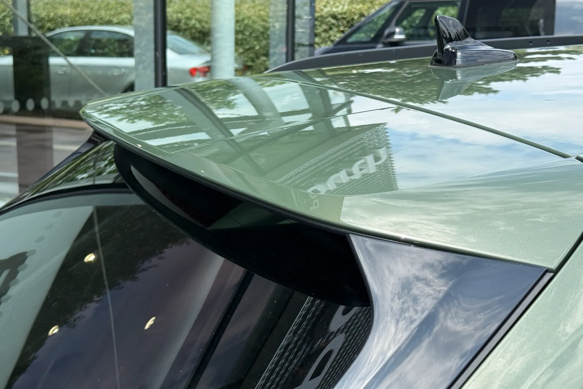 Audi A4 thumbnail image number 25
