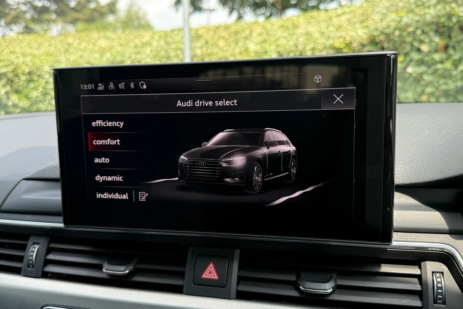 Audi A4 thumbnail image number 26