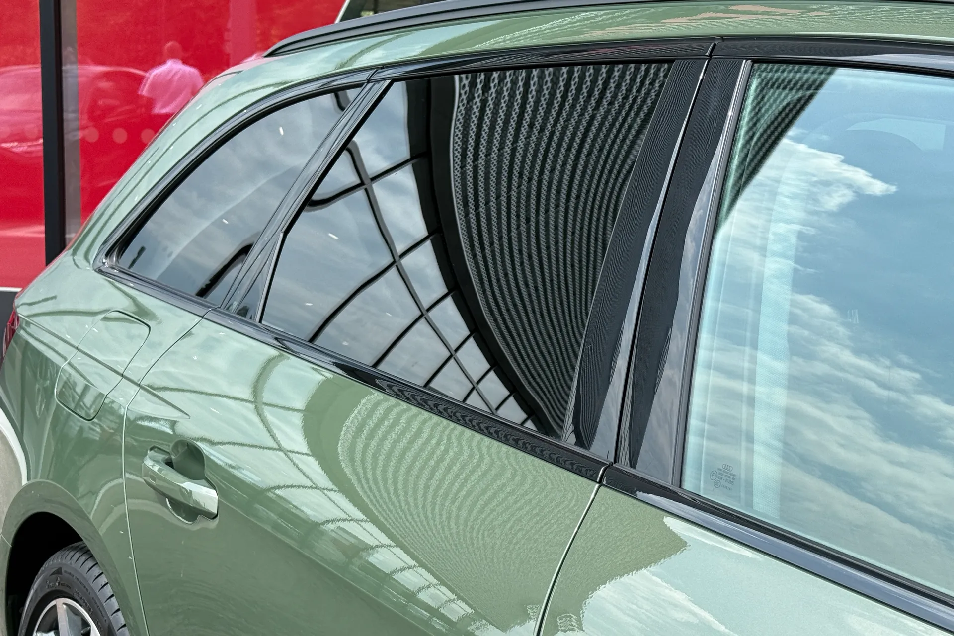 Audi A4 thumbnail image number 24