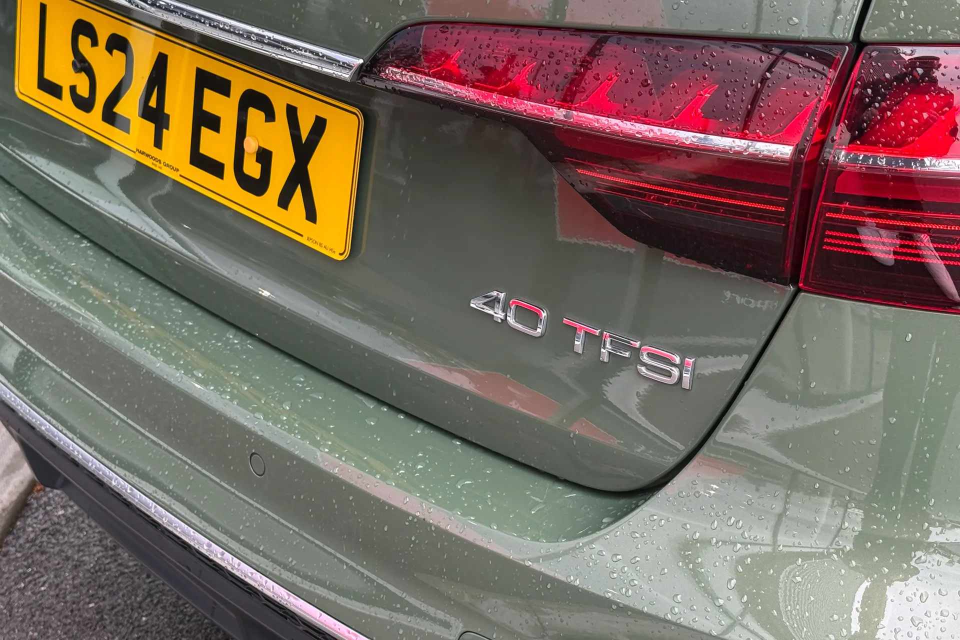 Audi A4 thumbnail image number 15