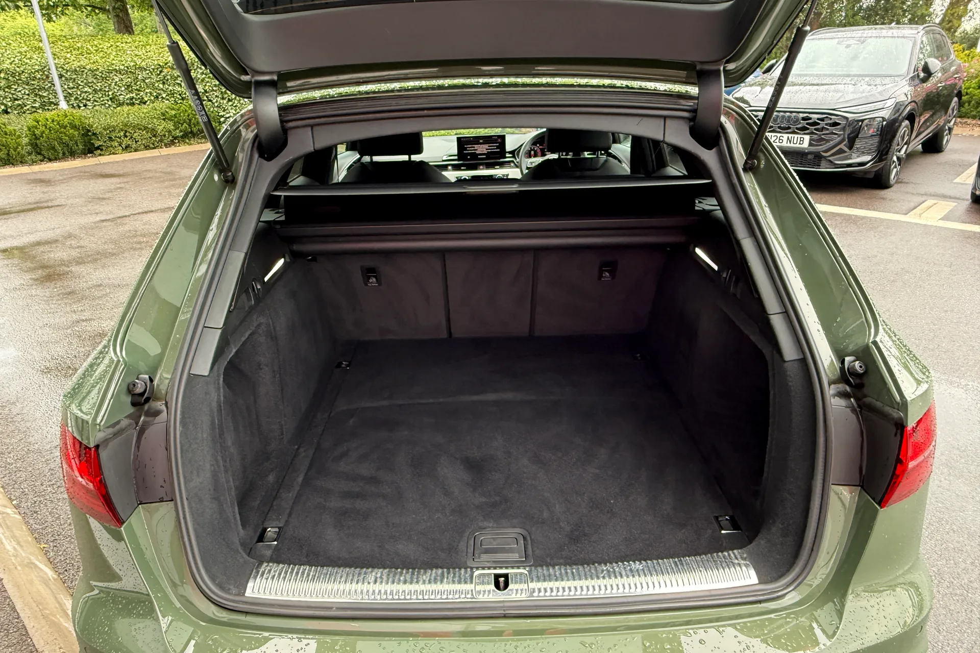 Audi A4 thumbnail image number 42